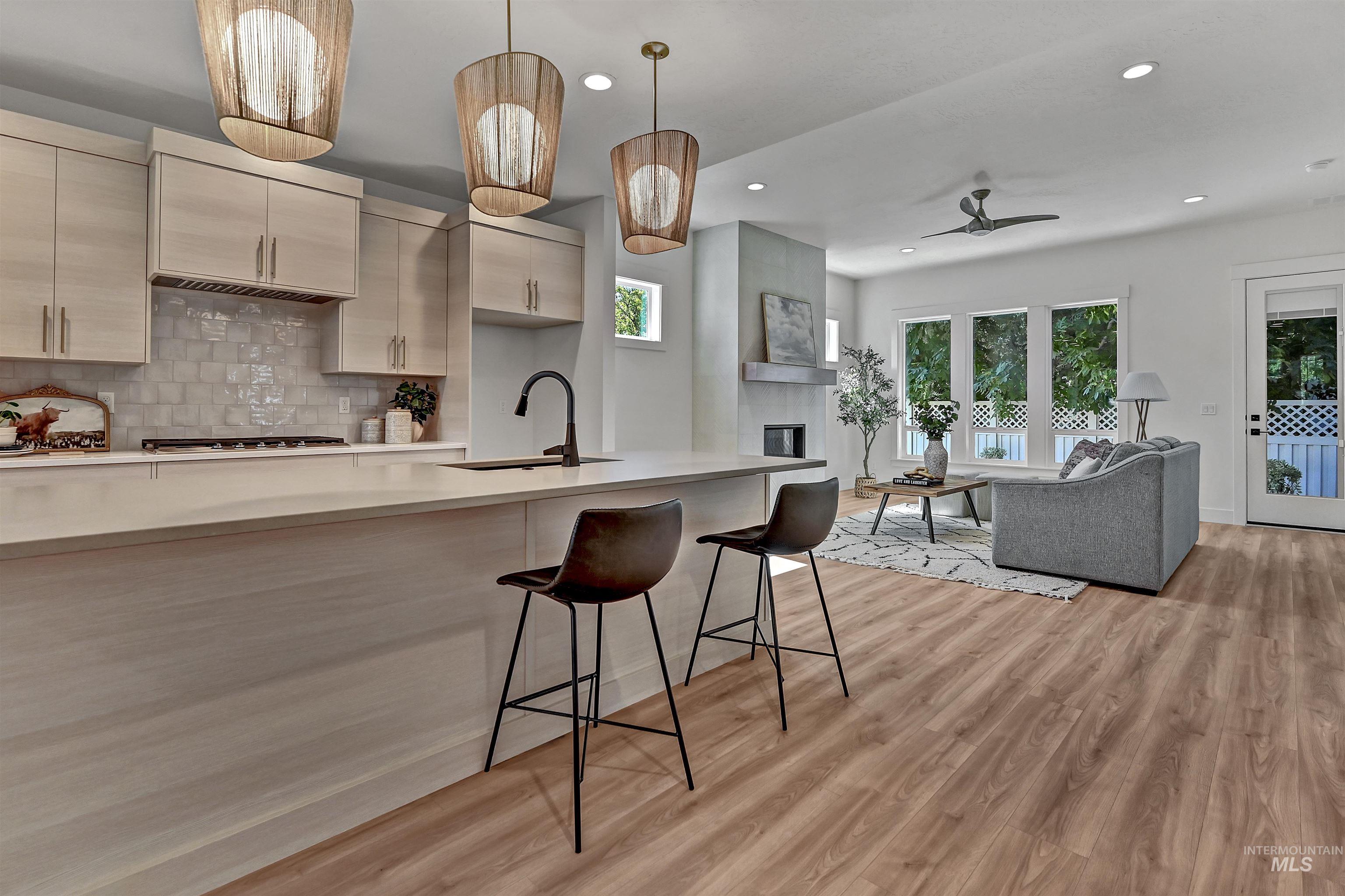 7698 N Ferris Ave, Boise, Idaho 83714-5510, 3 Bedrooms, 2.5 Bathrooms, Residential For Sale, Price $540,000,MLS 98977176