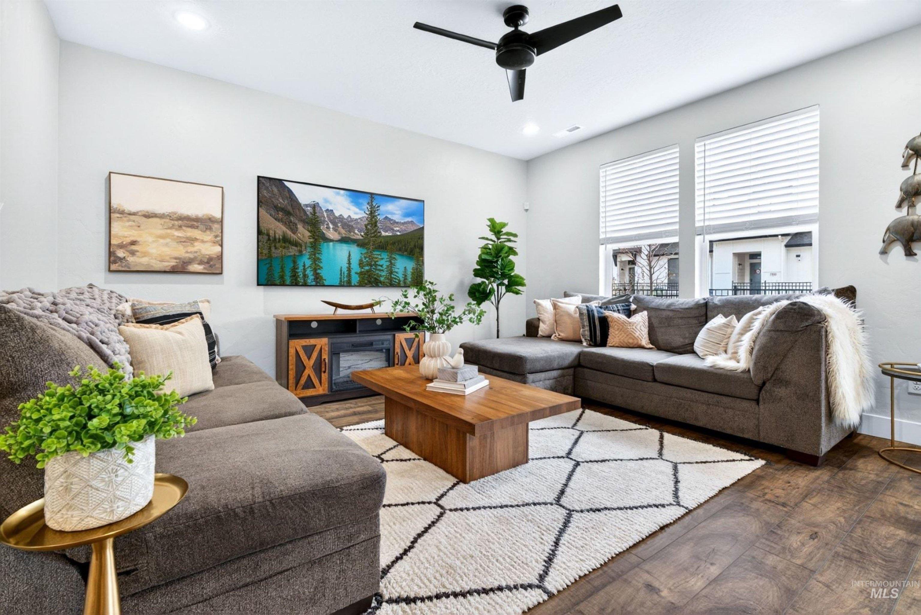 7160 W Riverwood Street, Boise, Idaho 83709, 4 Bedrooms, 2.5 Bathrooms, Residential For Sale, Price $535,000,MLS 98977177