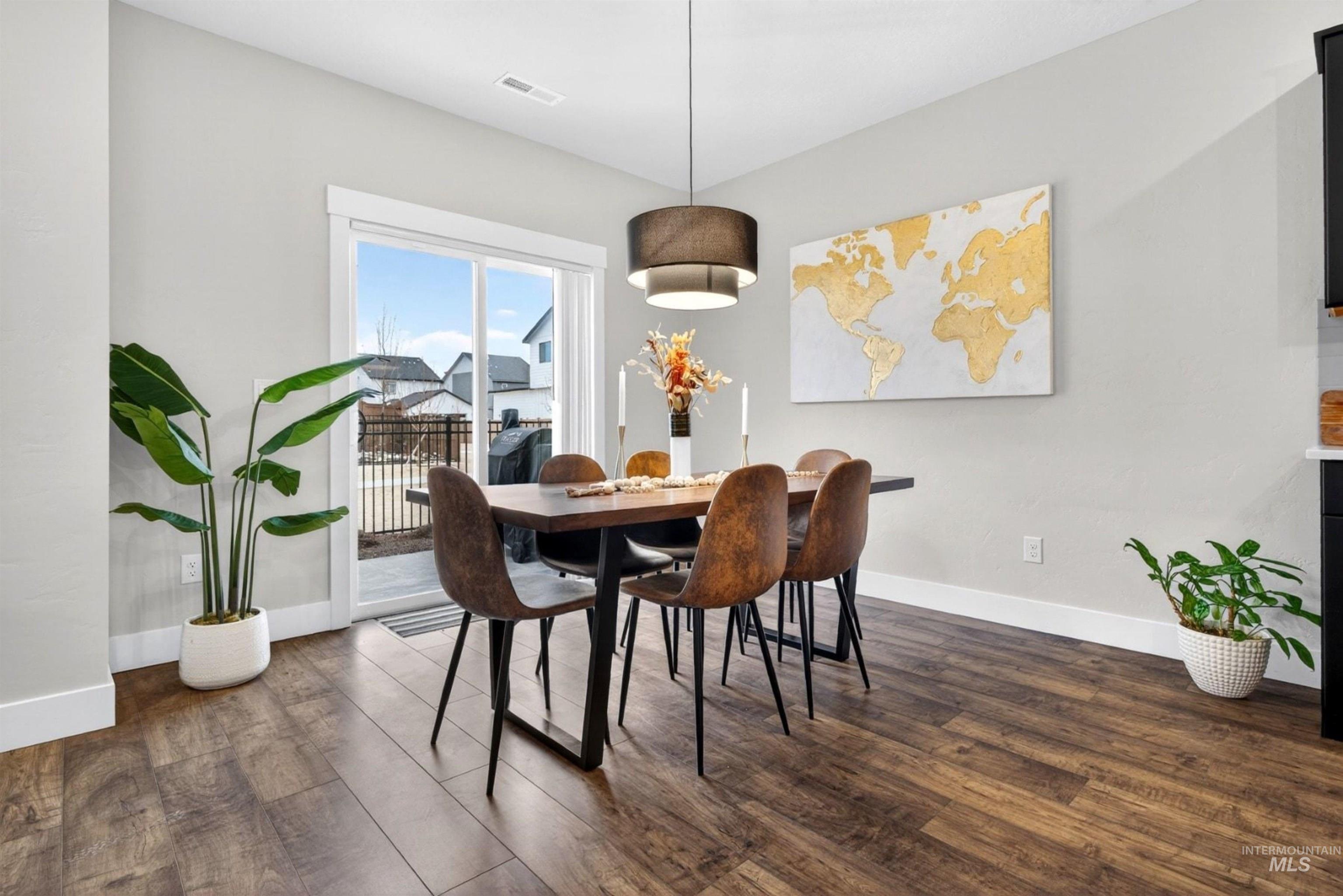 7160 W Riverwood Street, Boise, Idaho 83709, 4 Bedrooms, 2.5 Bathrooms, Residential For Sale, Price $535,000,MLS 98977177