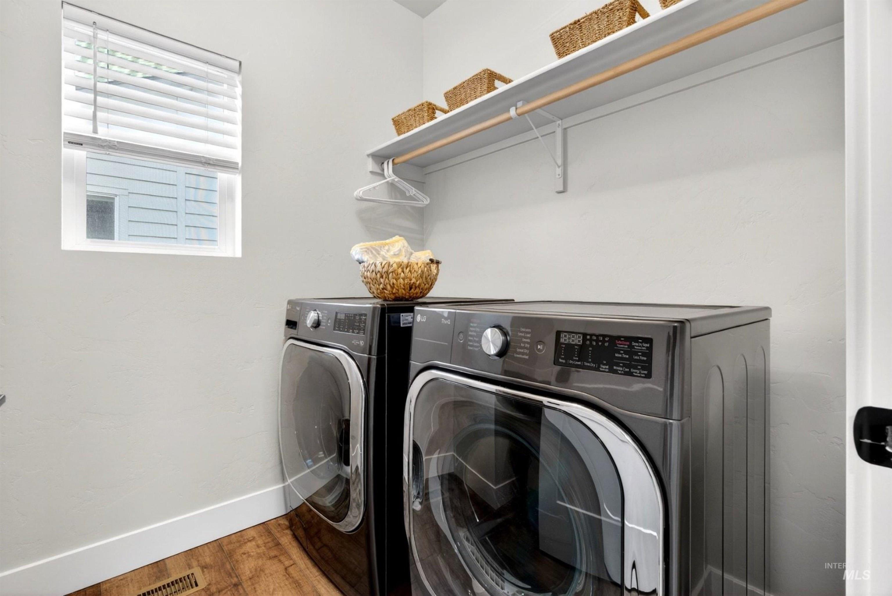 7160 W Riverwood Street, Boise, Idaho 83709, 4 Bedrooms, 2.5 Bathrooms, Residential For Sale, Price $535,000,MLS 98977177