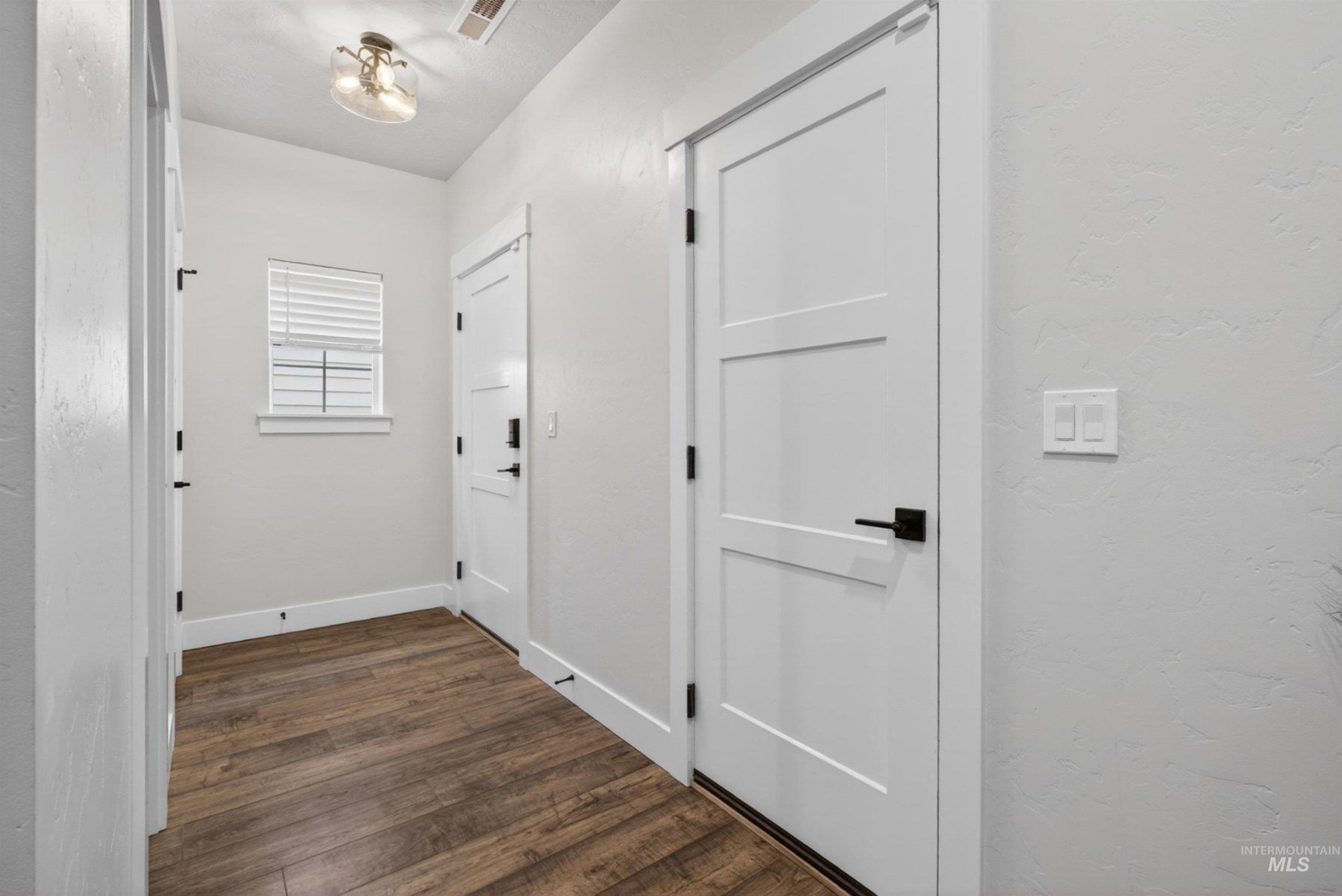 7160 W Riverwood Street, Boise, Idaho 83709, 4 Bedrooms, 2.5 Bathrooms, Residential For Sale, Price $535,000,MLS 98977177