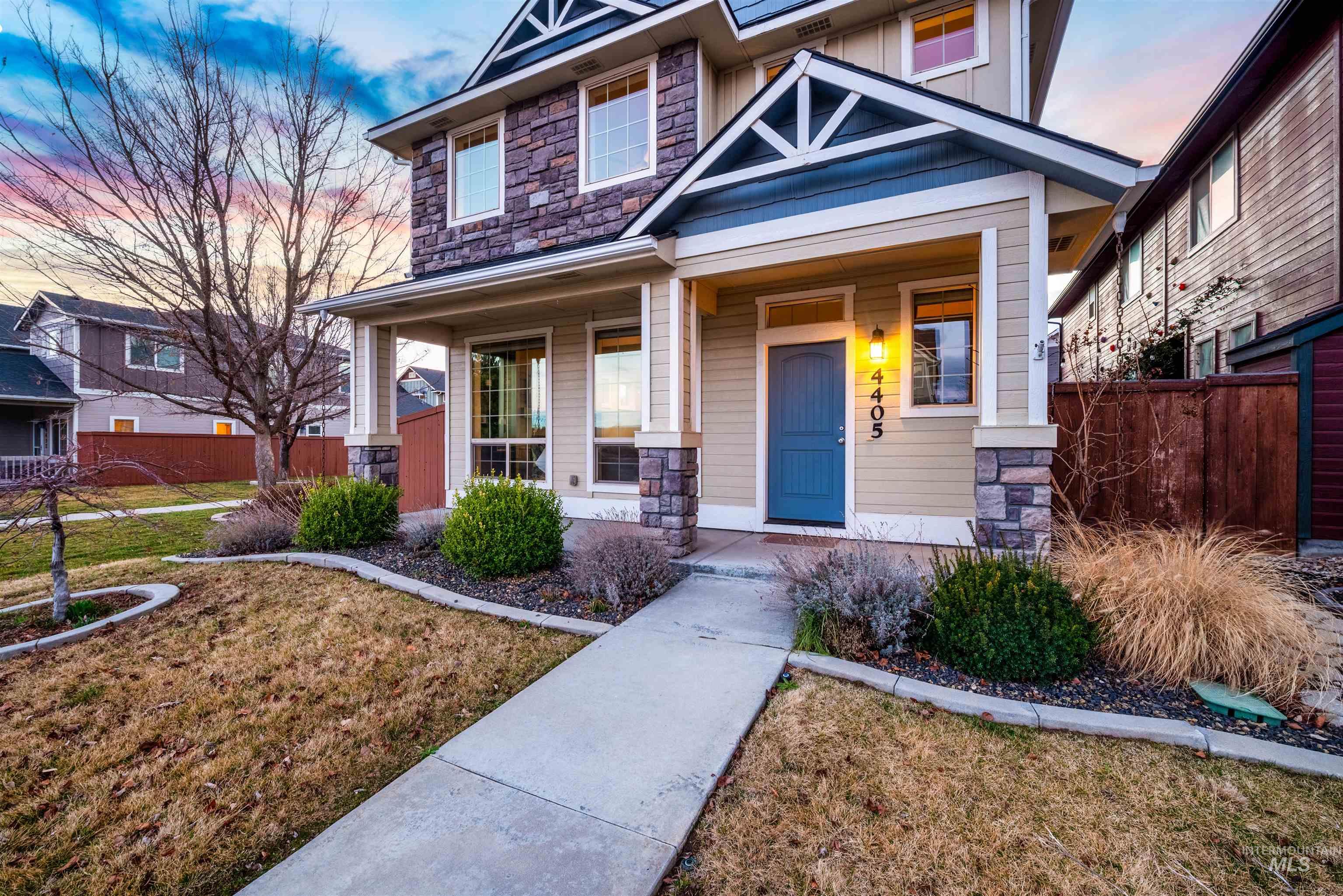 4405 S Epsilon Ave, Boise, Idaho 83716, 3 Bedrooms, 2.5 Bathrooms, Residential For Sale, Price $569,900,MLS 98977179