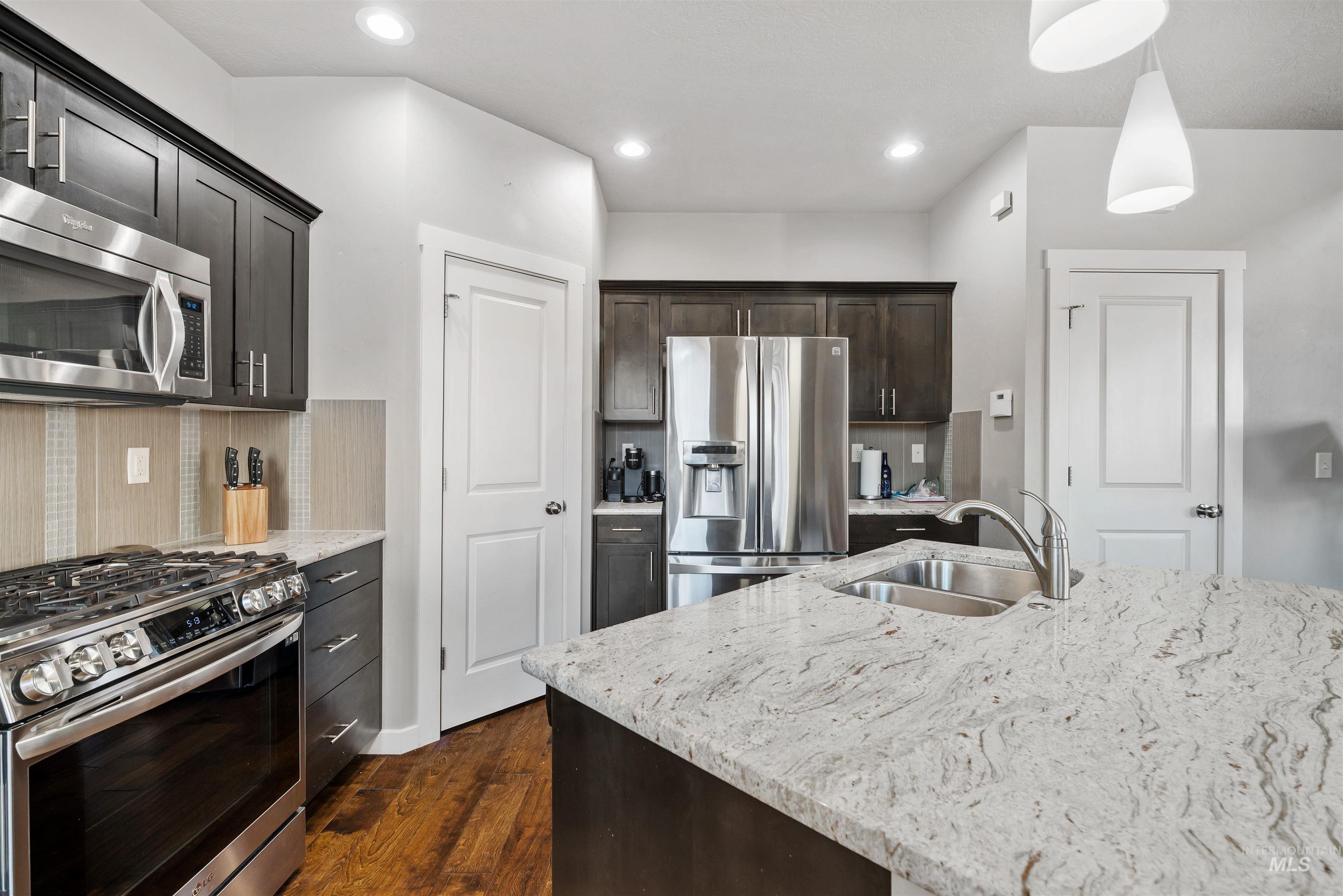 4405 S Epsilon Ave, Boise, Idaho 83716, 3 Bedrooms, 2.5 Bathrooms, Residential For Sale, Price $569,900,MLS 98977179