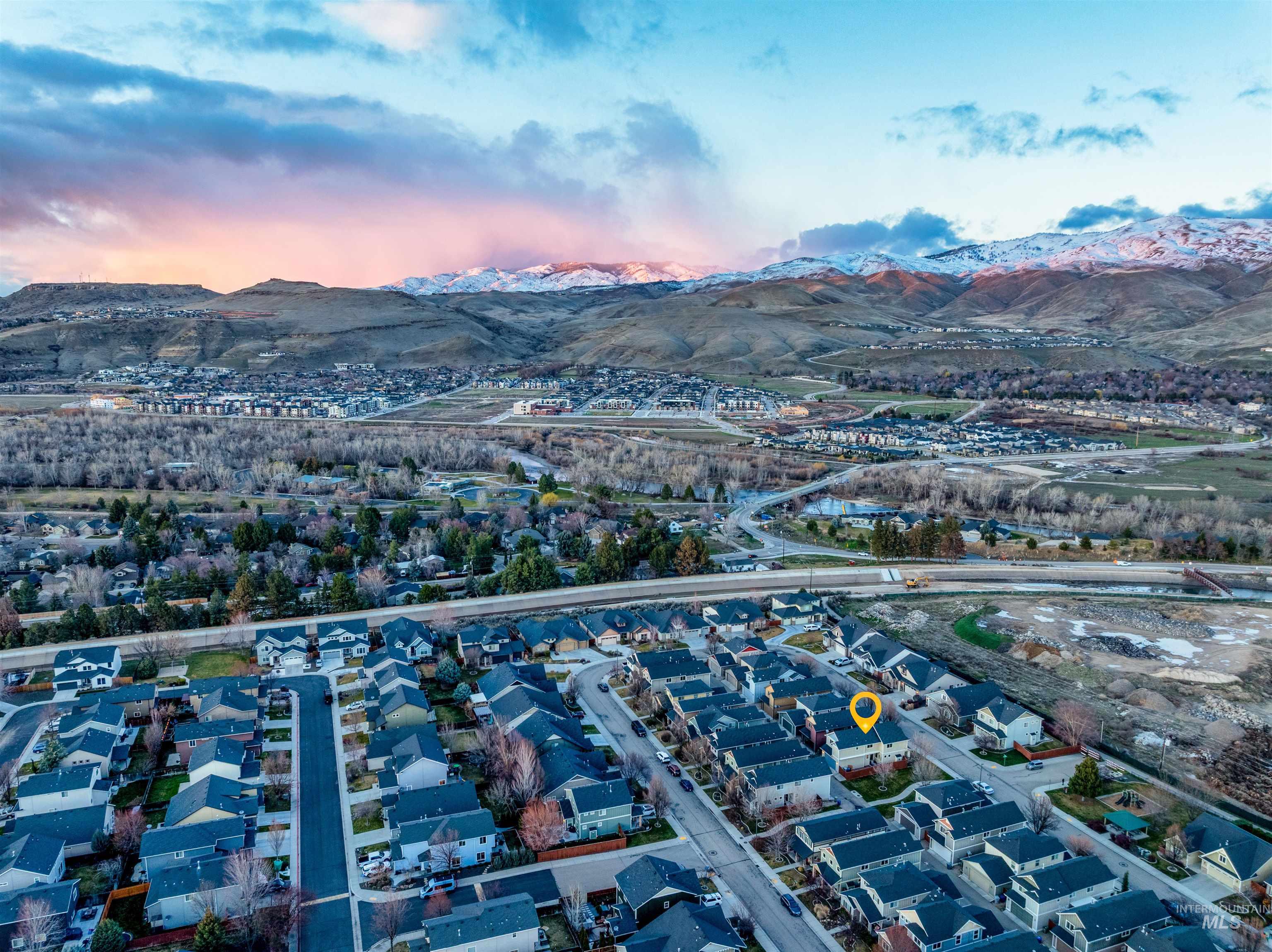 4405 S Epsilon Ave, Boise, Idaho 83716, 3 Bedrooms, 2.5 Bathrooms, Residential For Sale, Price $569,900,MLS 98977179