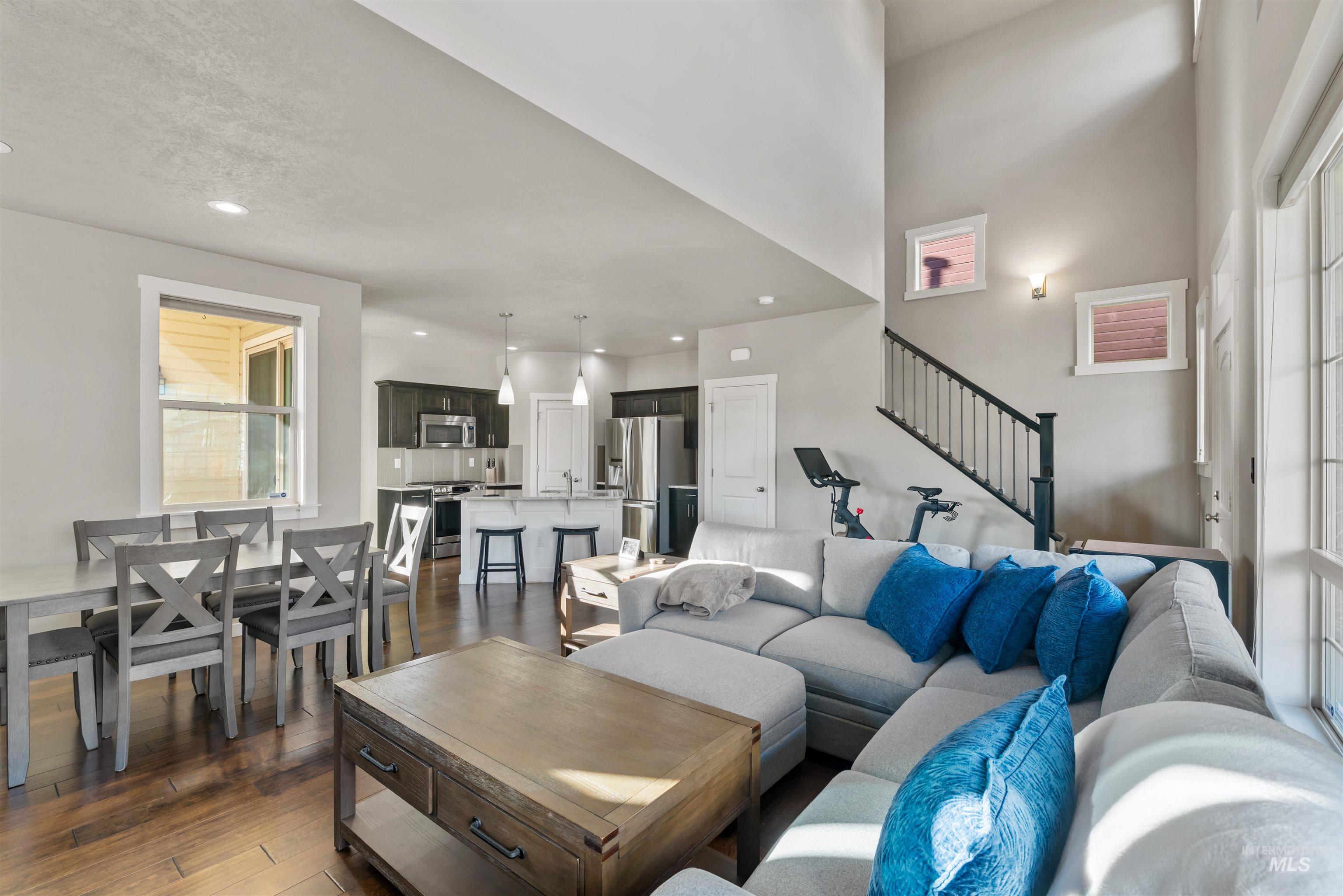 4405 S Epsilon Ave, Boise, Idaho 83716, 3 Bedrooms, 2.5 Bathrooms, Residential For Sale, Price $569,900,MLS 98977179