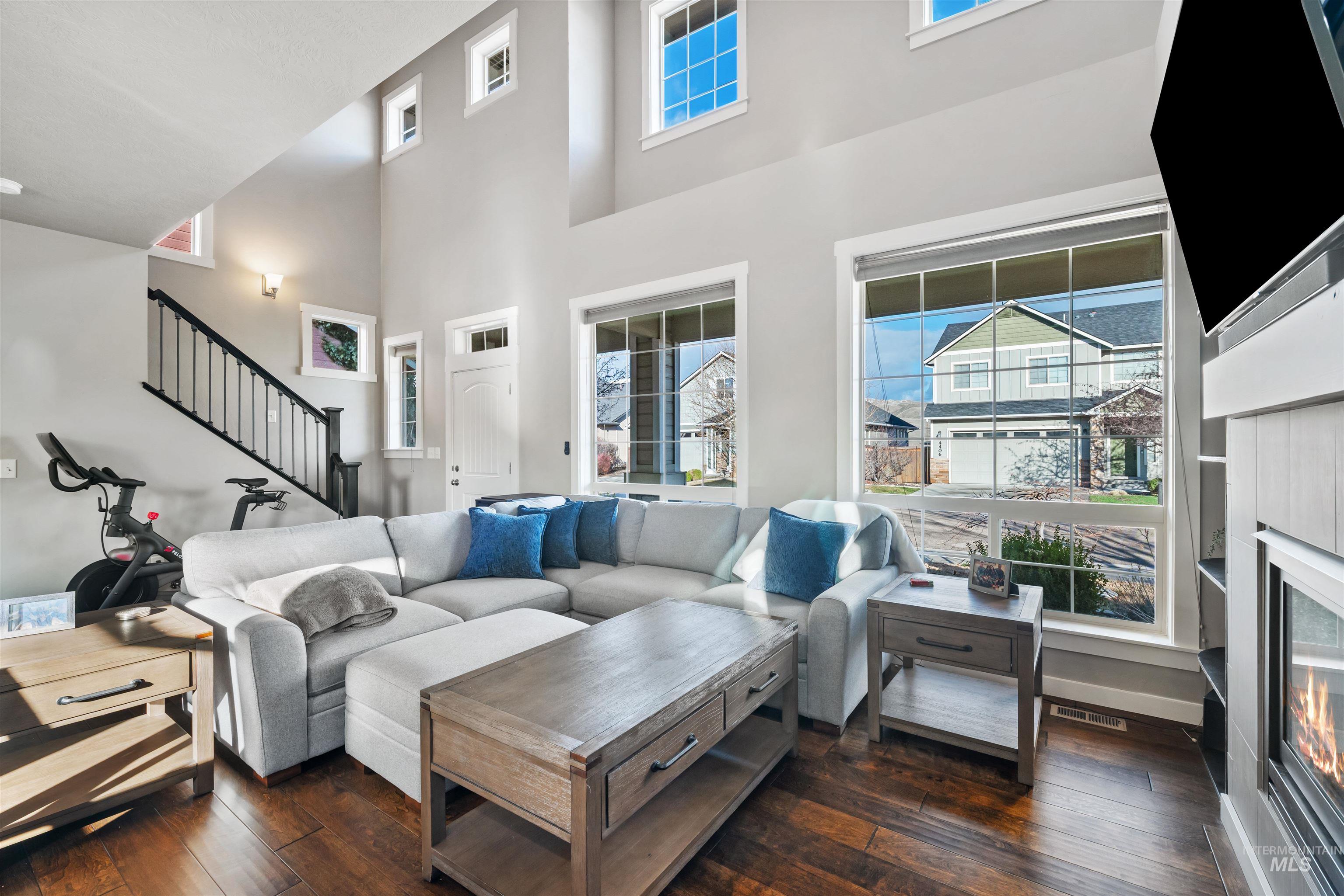 4405 S Epsilon Ave, Boise, Idaho 83716, 3 Bedrooms, 2.5 Bathrooms, Residential For Sale, Price $569,900,MLS 98977179