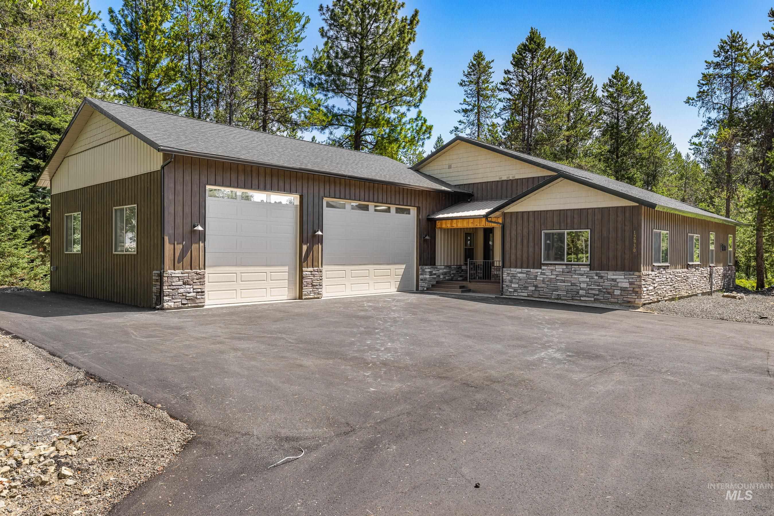 12930 Dawn Dr., Donnelly, Idaho 83615, 5 Bedrooms, 3.5 Bathrooms, Residential For Sale, Price $1,575,000,MLS 98977182