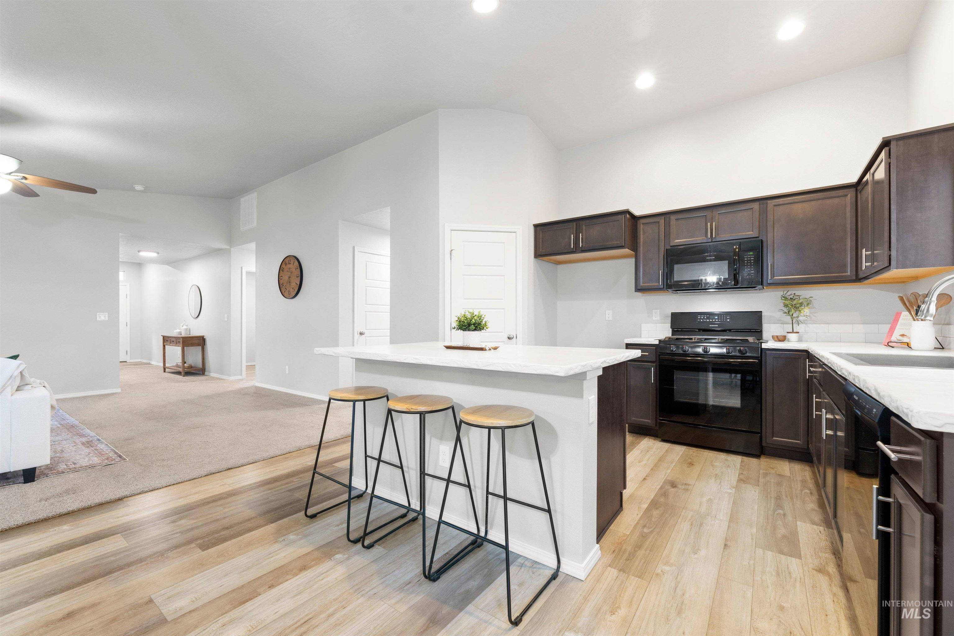 1122 N Madagascar Avenue, Star, Idaho 83669-6271, 4 Bedrooms, 2 Bathrooms, Residential For Sale, Price $495,000,MLS 98977183