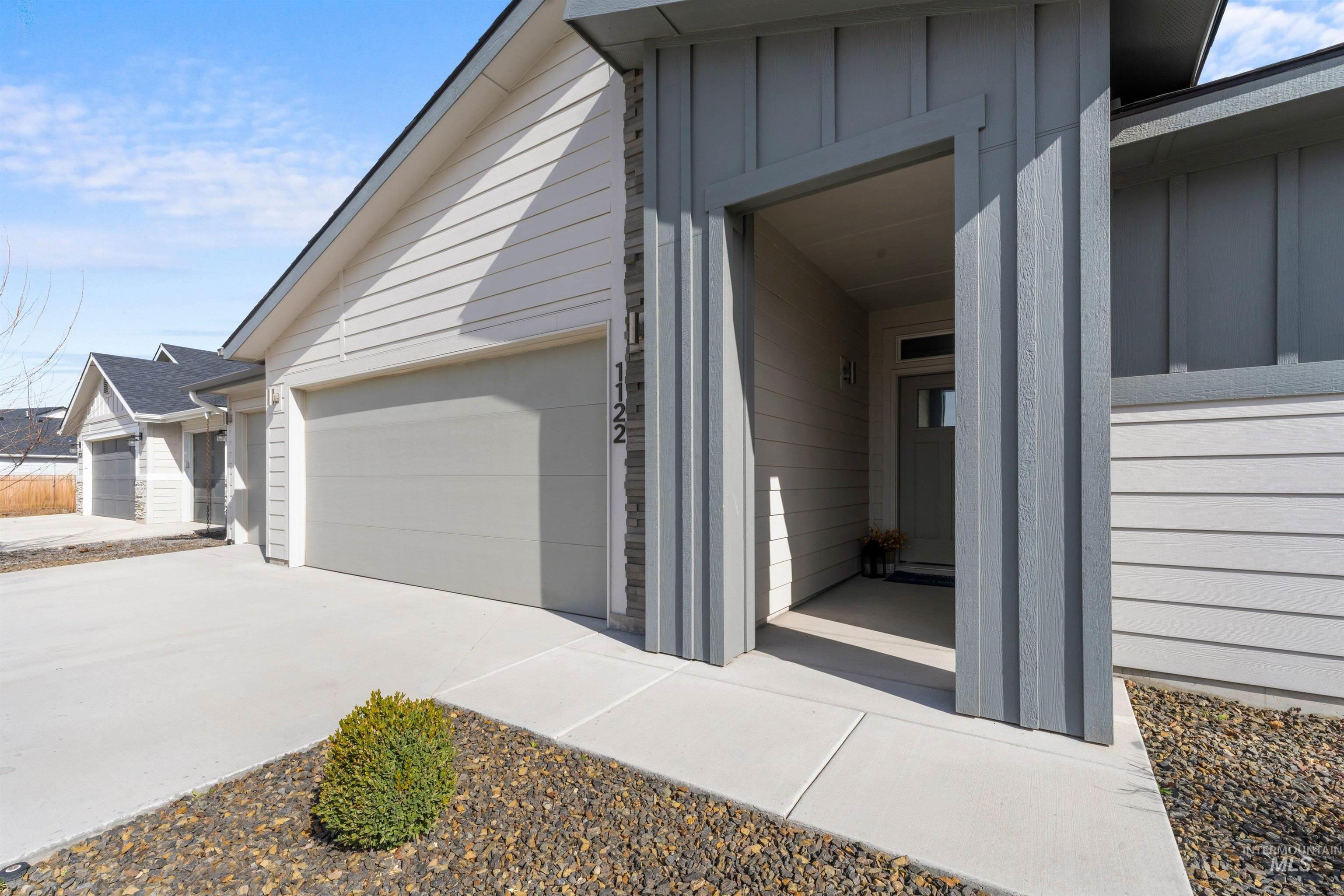 1122 N Madagascar Avenue, Star, Idaho 83669-6271, 4 Bedrooms, 2 Bathrooms, Residential For Sale, Price $495,000,MLS 98977183