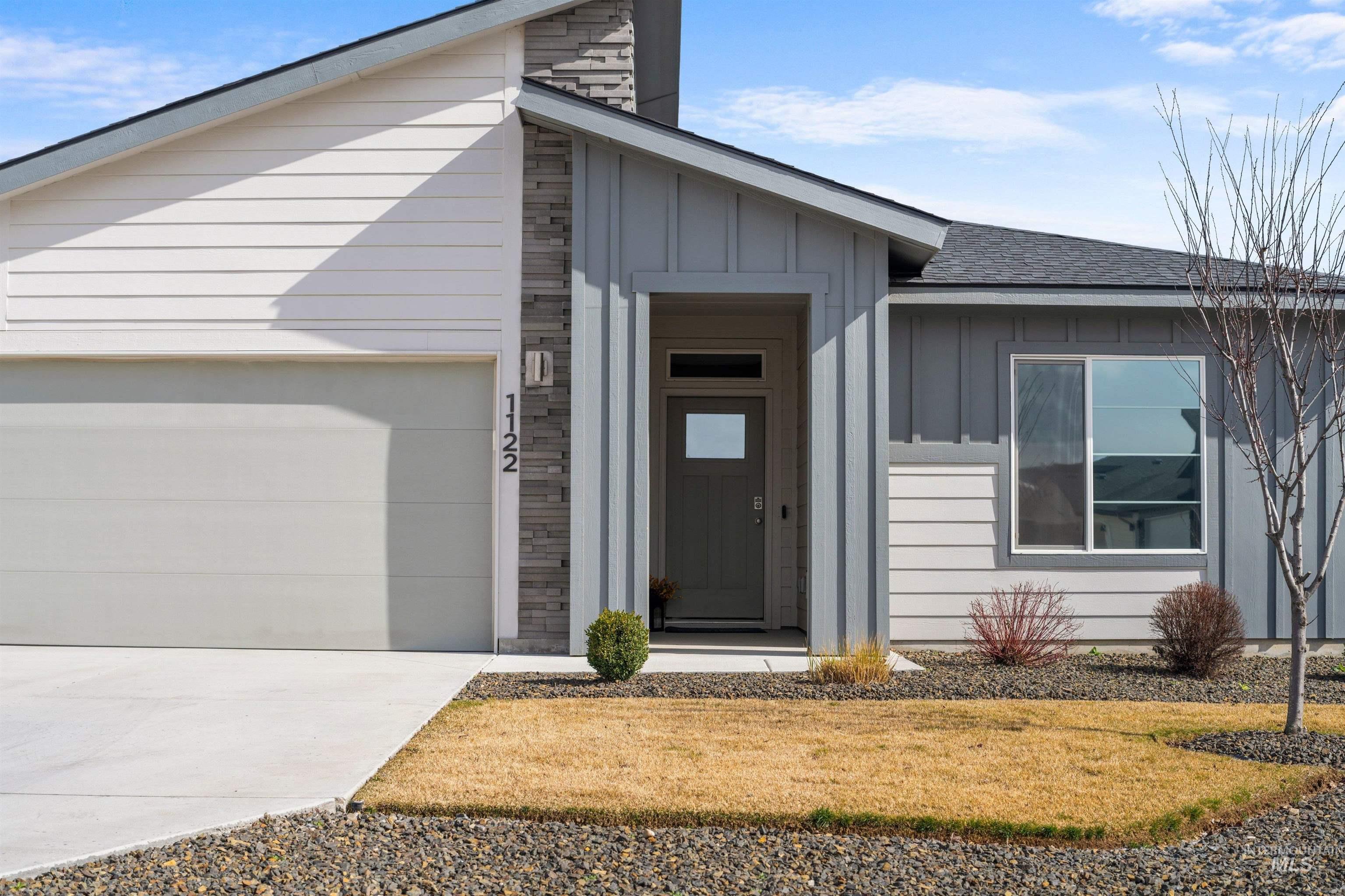 1122 N Madagascar Avenue, Star, Idaho 83669-6271, 4 Bedrooms, 2 Bathrooms, Residential For Sale, Price $495,000,MLS 98977183