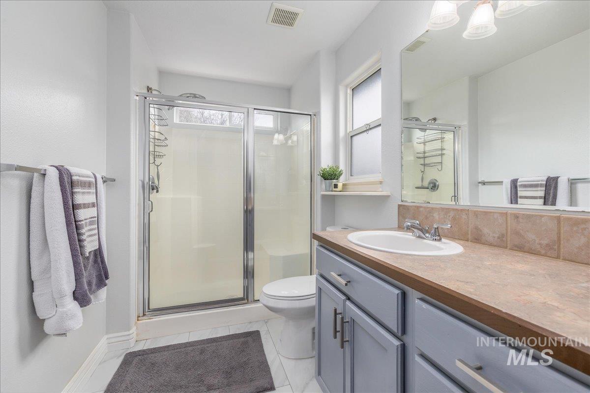 2805 E Umatilla Dr, Nampa, Idaho 83686, 3 Bedrooms, 2 Bathrooms, Residential For Sale, Price $429,900,MLS 98977185