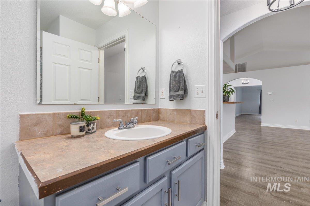 2805 E Umatilla Dr, Nampa, Idaho 83686, 3 Bedrooms, 2 Bathrooms, Residential For Sale, Price $429,900,MLS 98977185