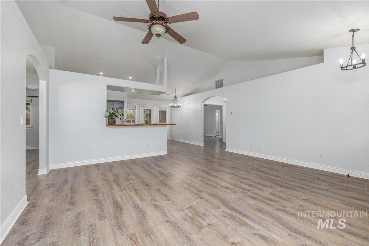 2805 E Umatilla Dr, Nampa, Idaho 83686, 3 Bedrooms, 2 Bathrooms, Residential For Sale, Price $429,900,MLS 98977185