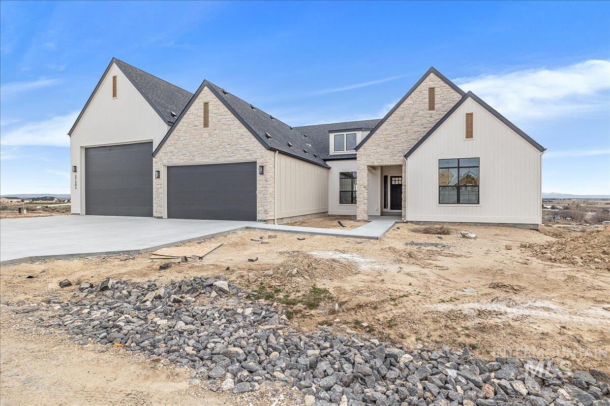 27202 Iron Horse, Caldwell, Idaho 83607, 4 Bedrooms, 3.5 Bathrooms, Residential For Sale, Price $1,350,000,MLS 98977190