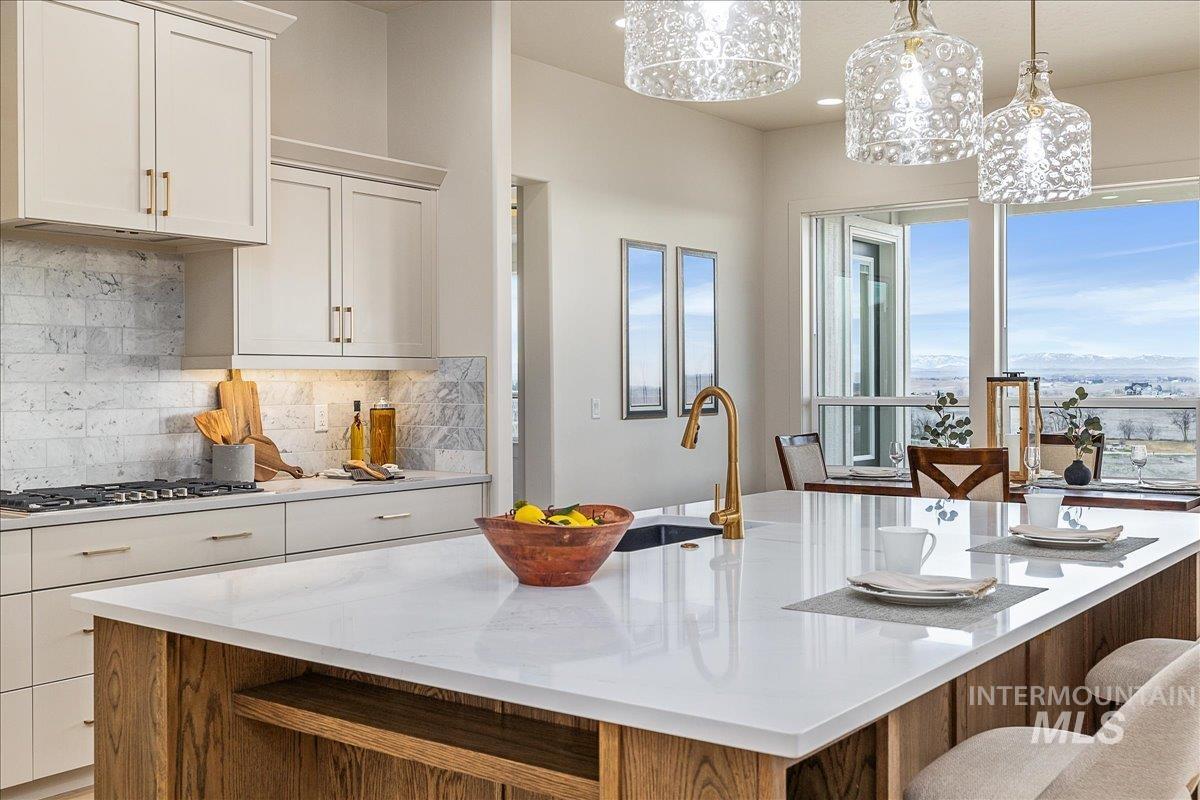 27202 Iron Horse, Caldwell, Idaho 83607, 4 Bedrooms, 3.5 Bathrooms, Residential For Sale, Price $1,350,000,MLS 98977190