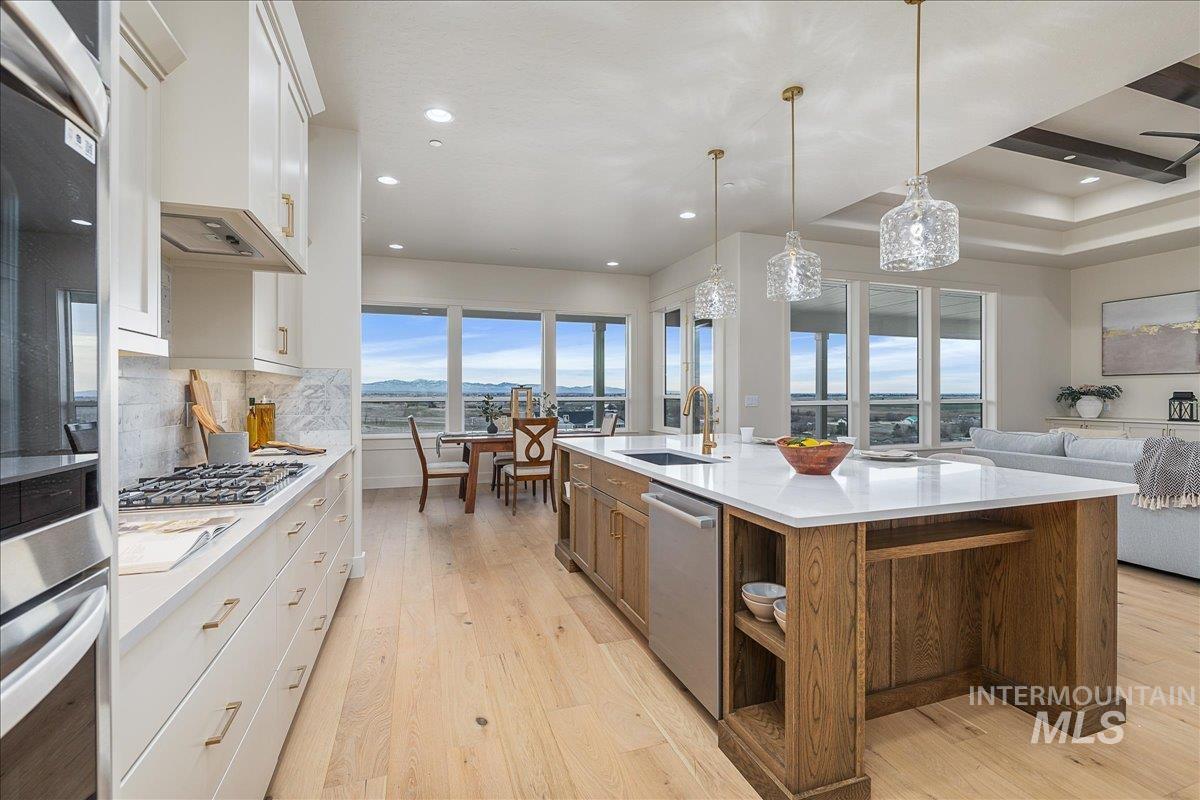 27202 Iron Horse, Caldwell, Idaho 83607, 4 Bedrooms, 3.5 Bathrooms, Residential For Sale, Price $1,350,000,MLS 98977190