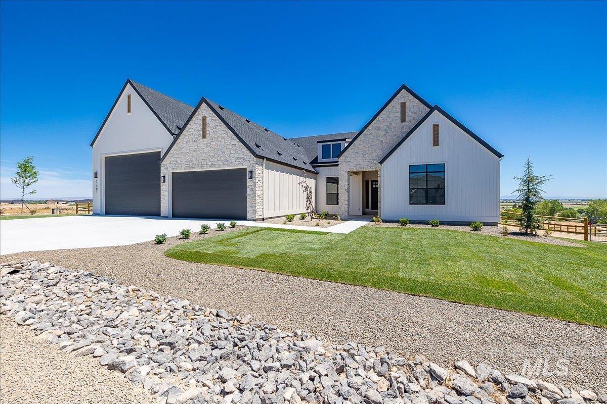 27202 Iron Horse, Caldwell, Idaho 83607, 3 Bedrooms, 3.5 Bathrooms, Residential For Sale, Price $1,239,900,MLS 98977190
