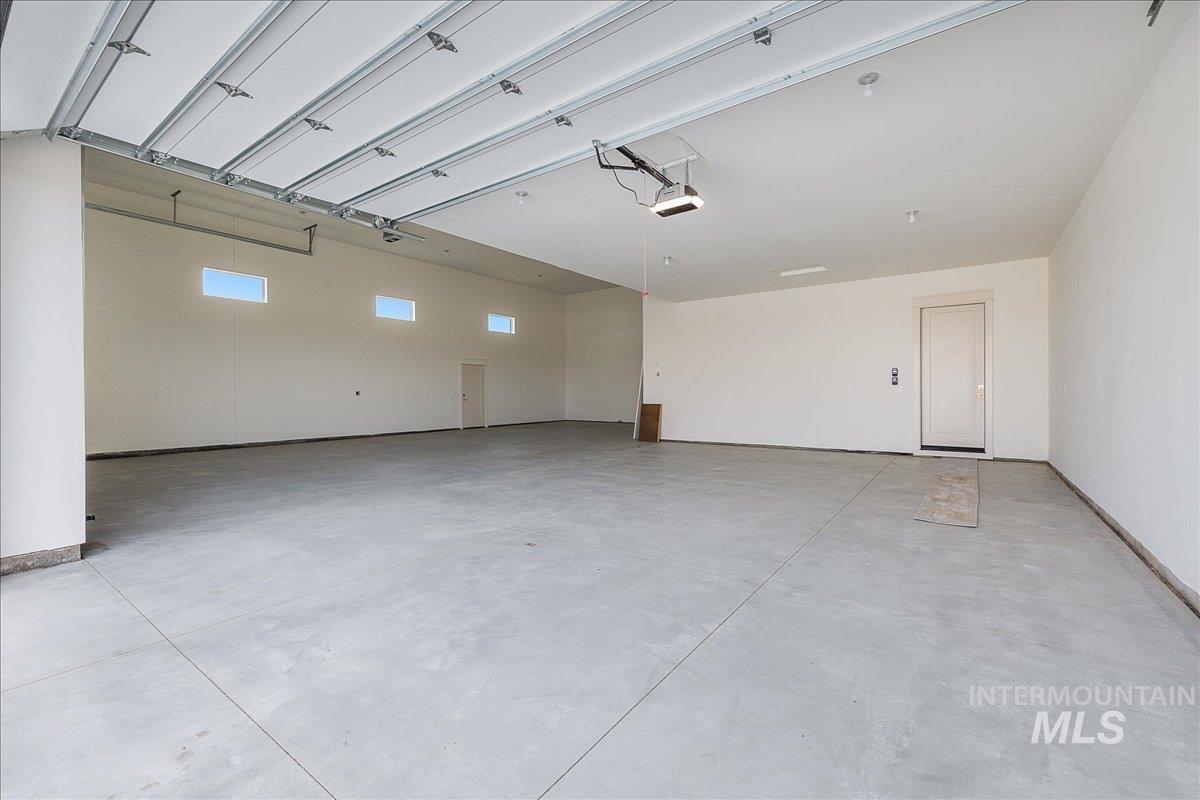 27202 Iron Horse, Caldwell, Idaho 83607, 3 Bedrooms, 3.5 Bathrooms, Residential For Sale, Price $1,239,900,MLS 98977190