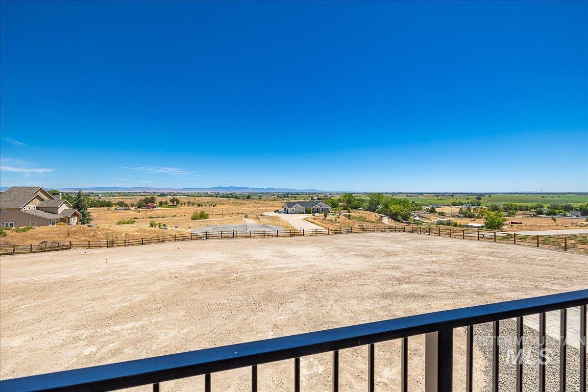27202 Iron Horse, Caldwell, Idaho 83607, 3 Bedrooms, 3.5 Bathrooms, Residential For Sale, Price $1,239,900,MLS 98977190
