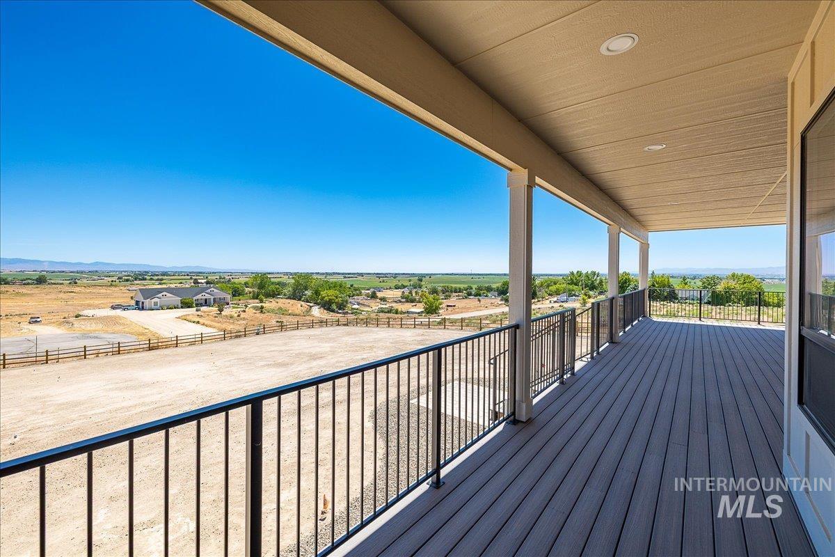 27202 Iron Horse, Caldwell, Idaho 83607, 3 Bedrooms, 3.5 Bathrooms, Residential For Sale, Price $1,239,900,MLS 98977190
