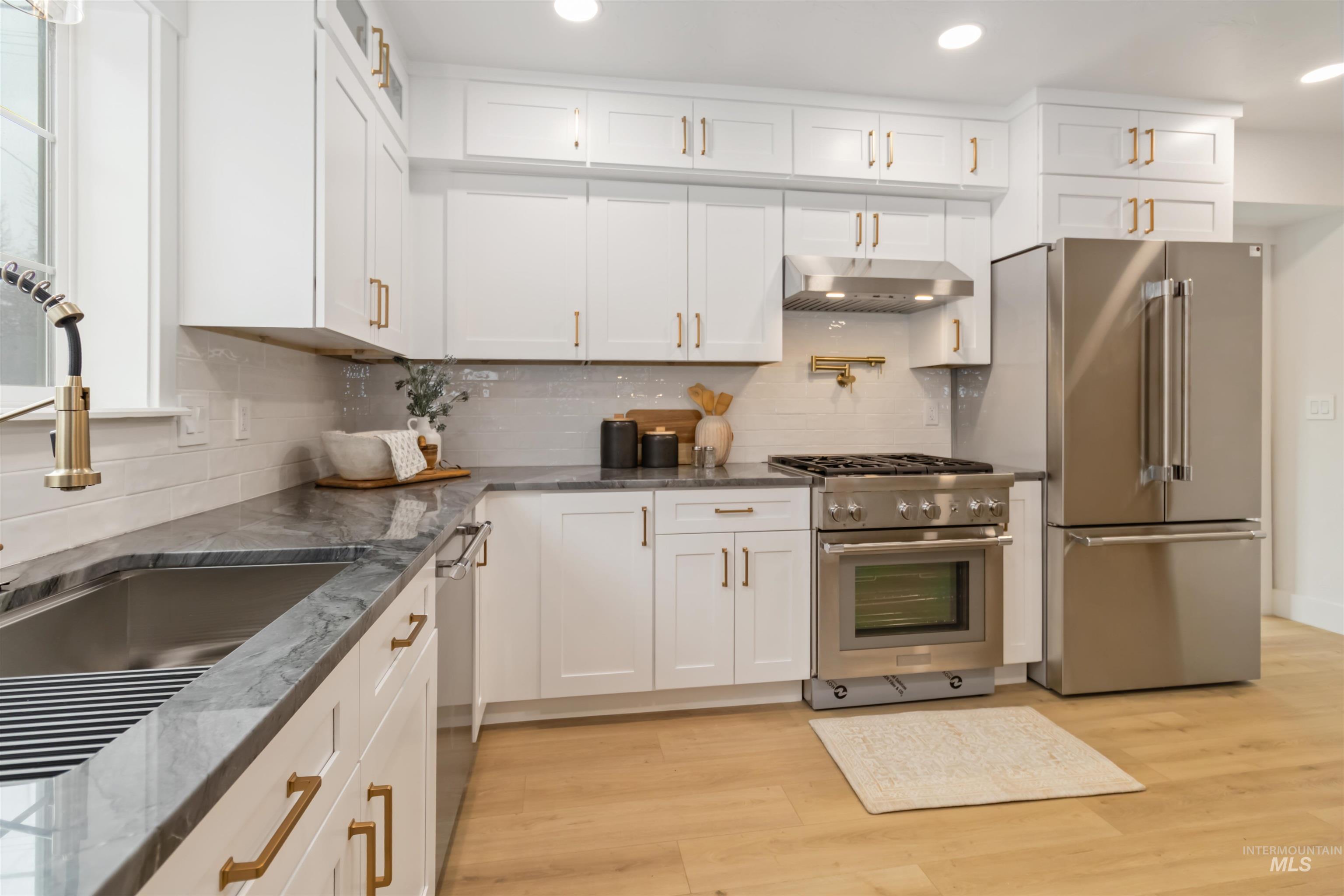 1113 N 20th St, Boise, Idaho 83702, 3 Bedrooms, 3 Bathrooms, Residential For Sale, Price $950,000,MLS 98977191