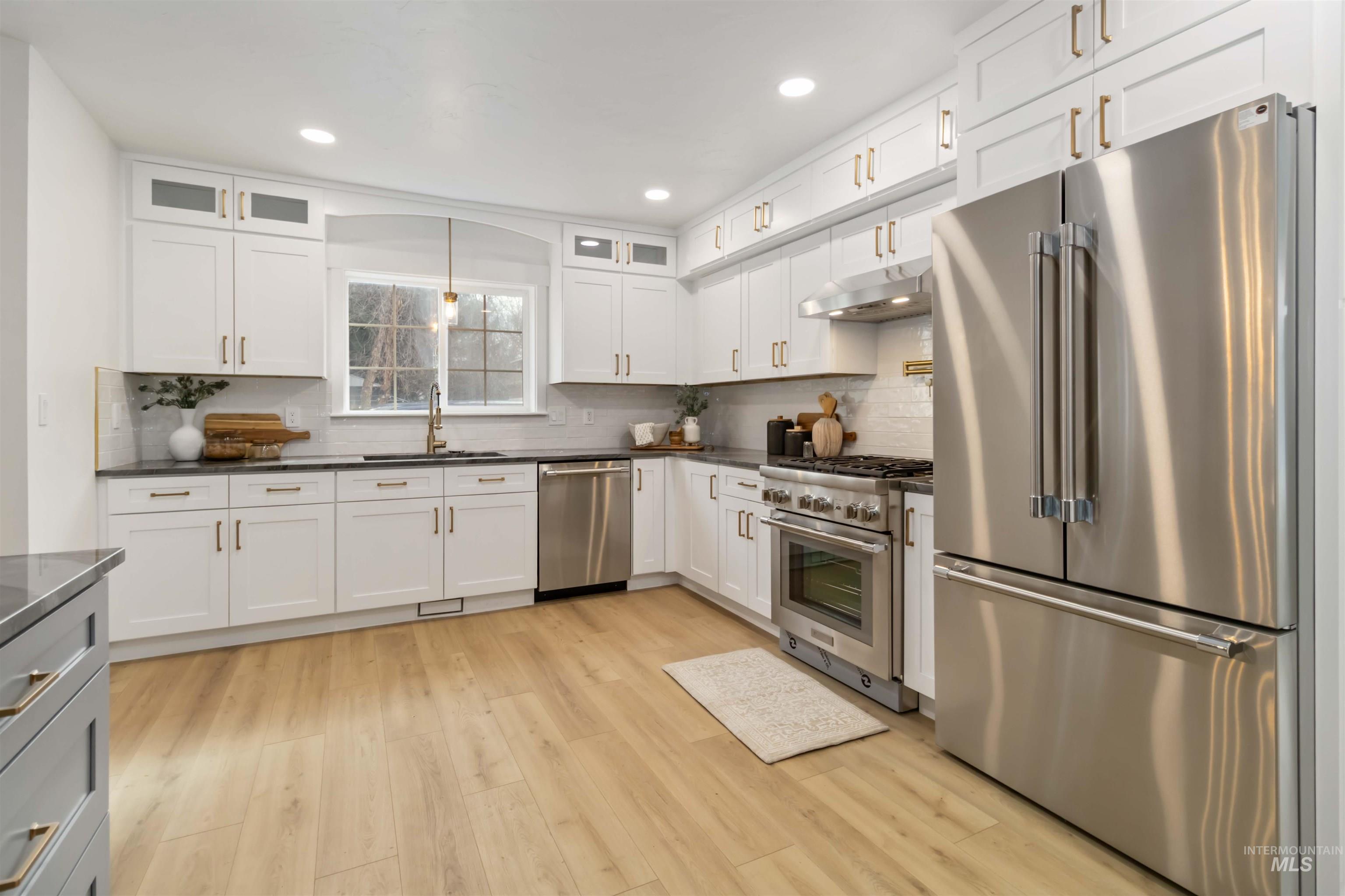 1113 N 20th St, Boise, Idaho 83702, 3 Bedrooms, 3 Bathrooms, Residential For Sale, Price $950,000,MLS 98977191