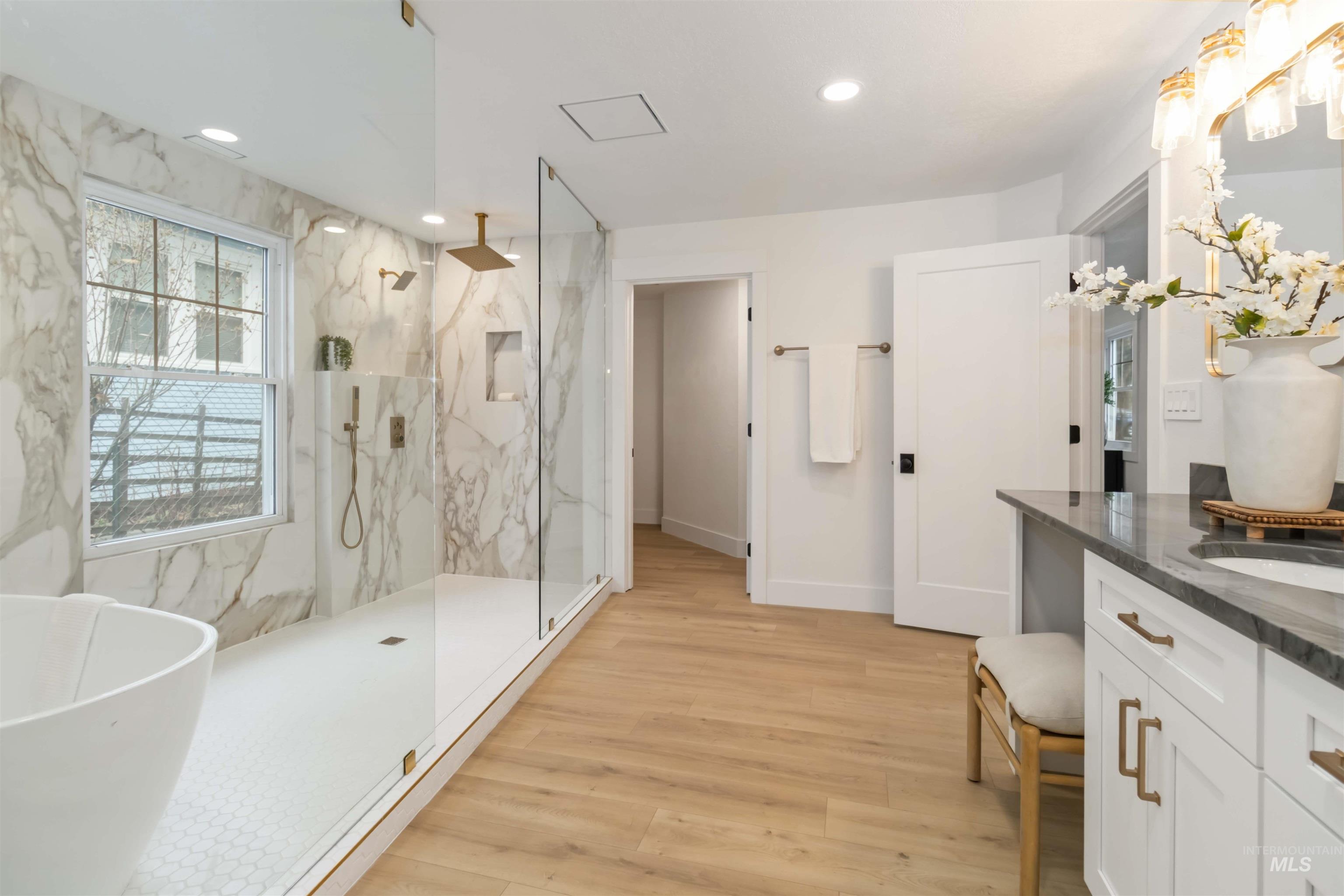 1113 N 20th St, Boise, Idaho 83702, 3 Bedrooms, 3 Bathrooms, Residential For Sale, Price $950,000,MLS 98977191