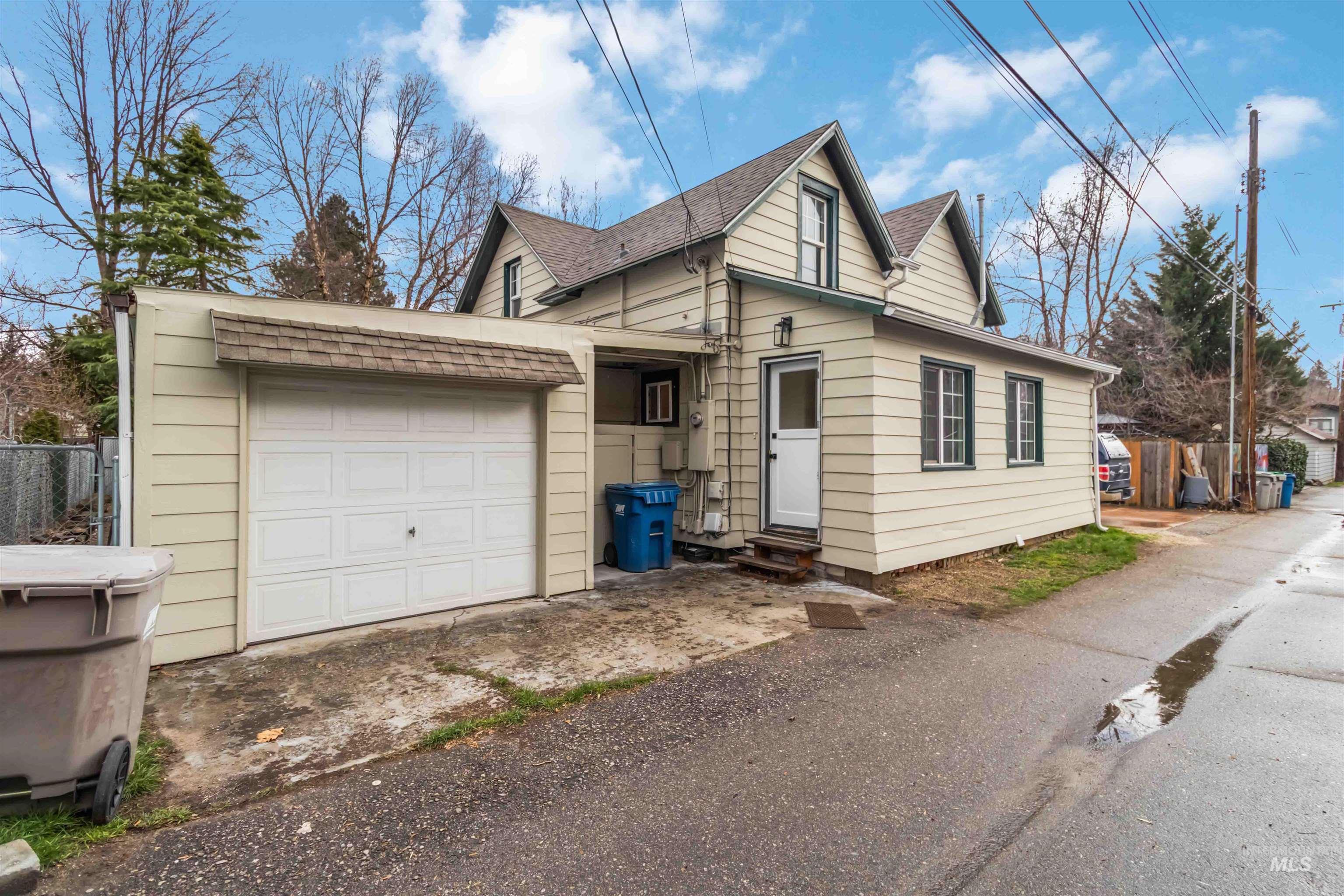 1113 N 20th St, Boise, Idaho 83702, 3 Bedrooms, 3 Bathrooms, Residential For Sale, Price $950,000,MLS 98977191