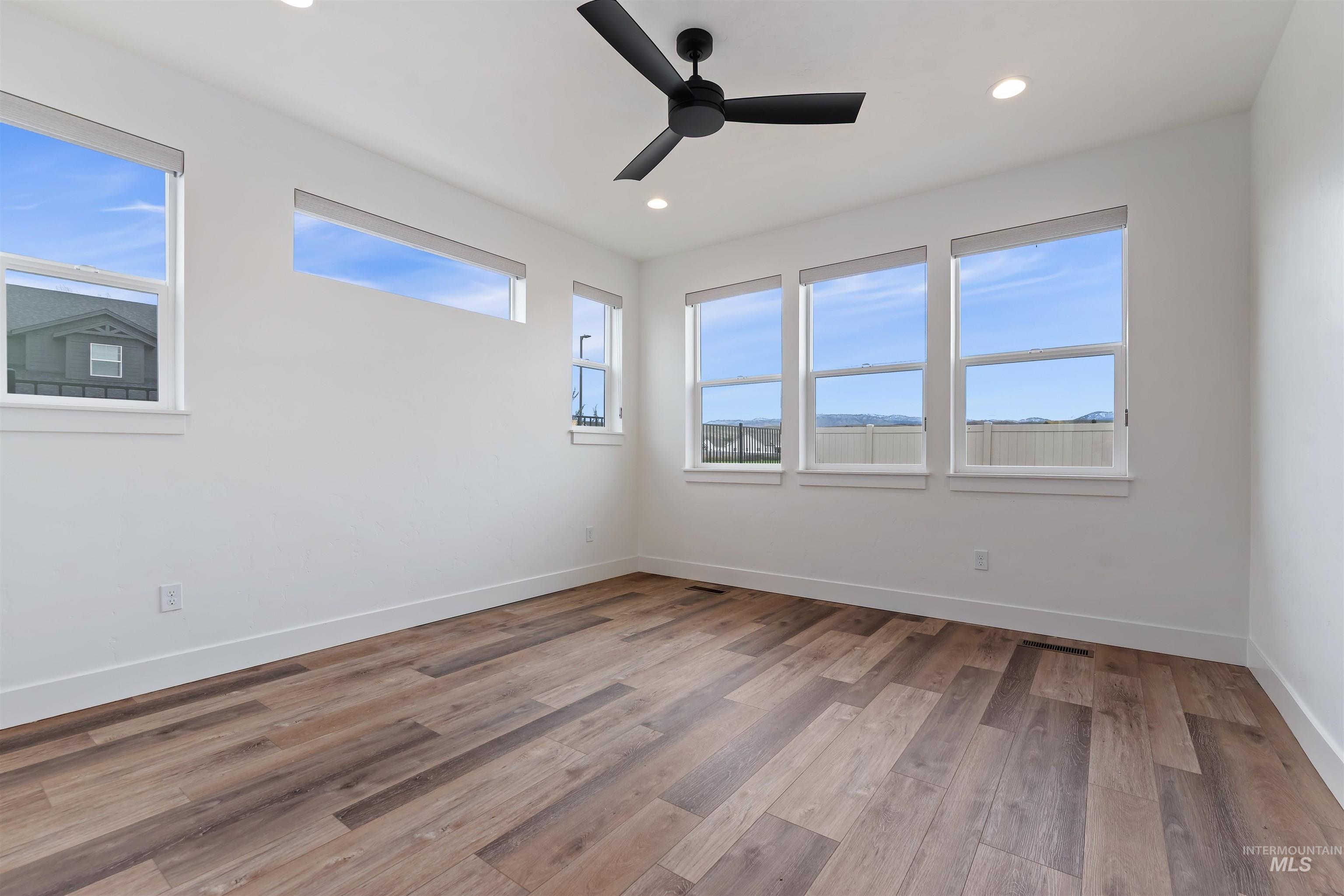 698 N Morning Glory Avenue, Eagle, Idaho 83616-0000, 3 Bedrooms, 2.5 Bathrooms, Residential For Sale, Price $749,900,MLS 98977192