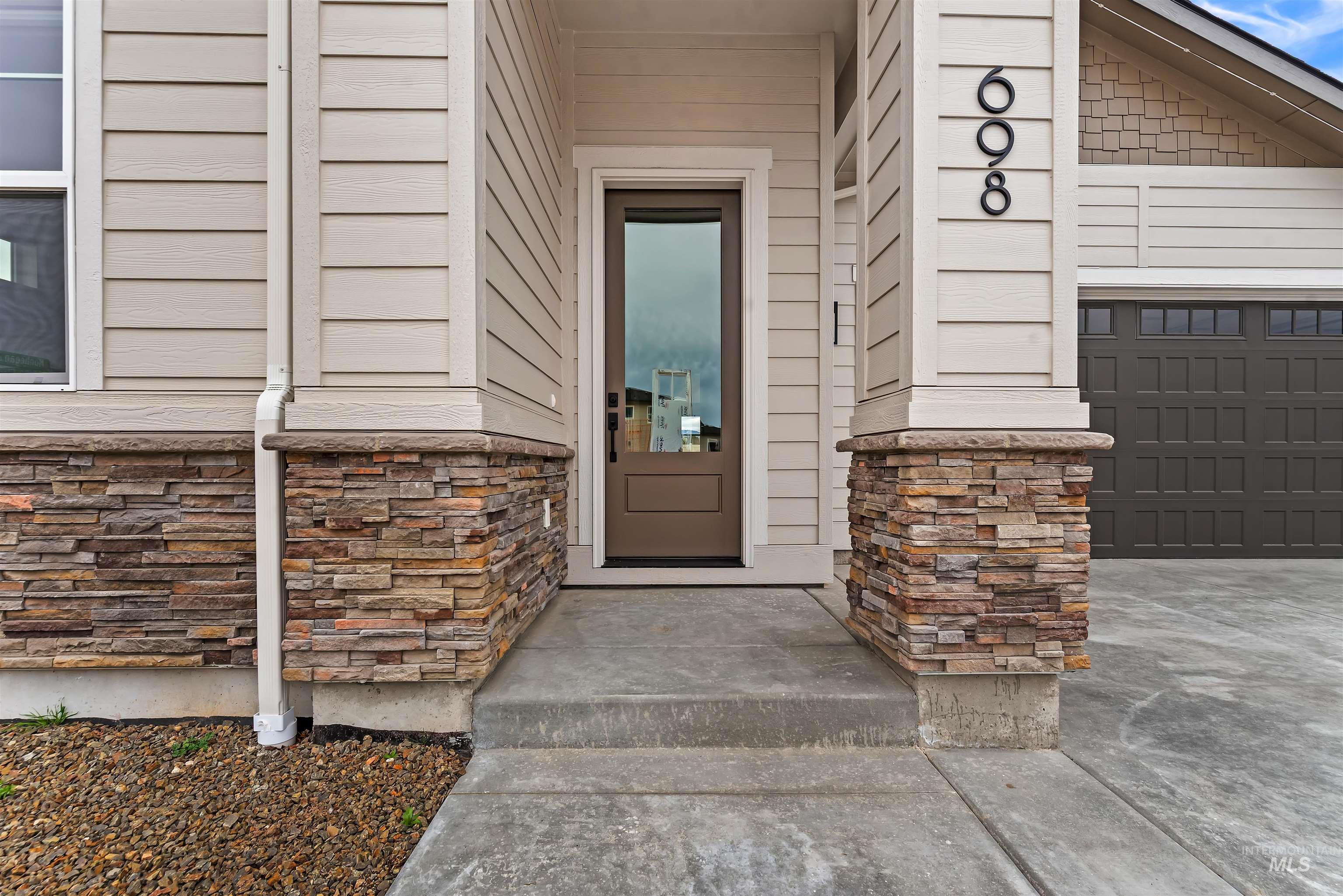 698 N Morning Glory Avenue, Eagle, Idaho 83616-0000, 3 Bedrooms, 2.5 Bathrooms, Residential For Sale, Price $749,900,MLS 98977192