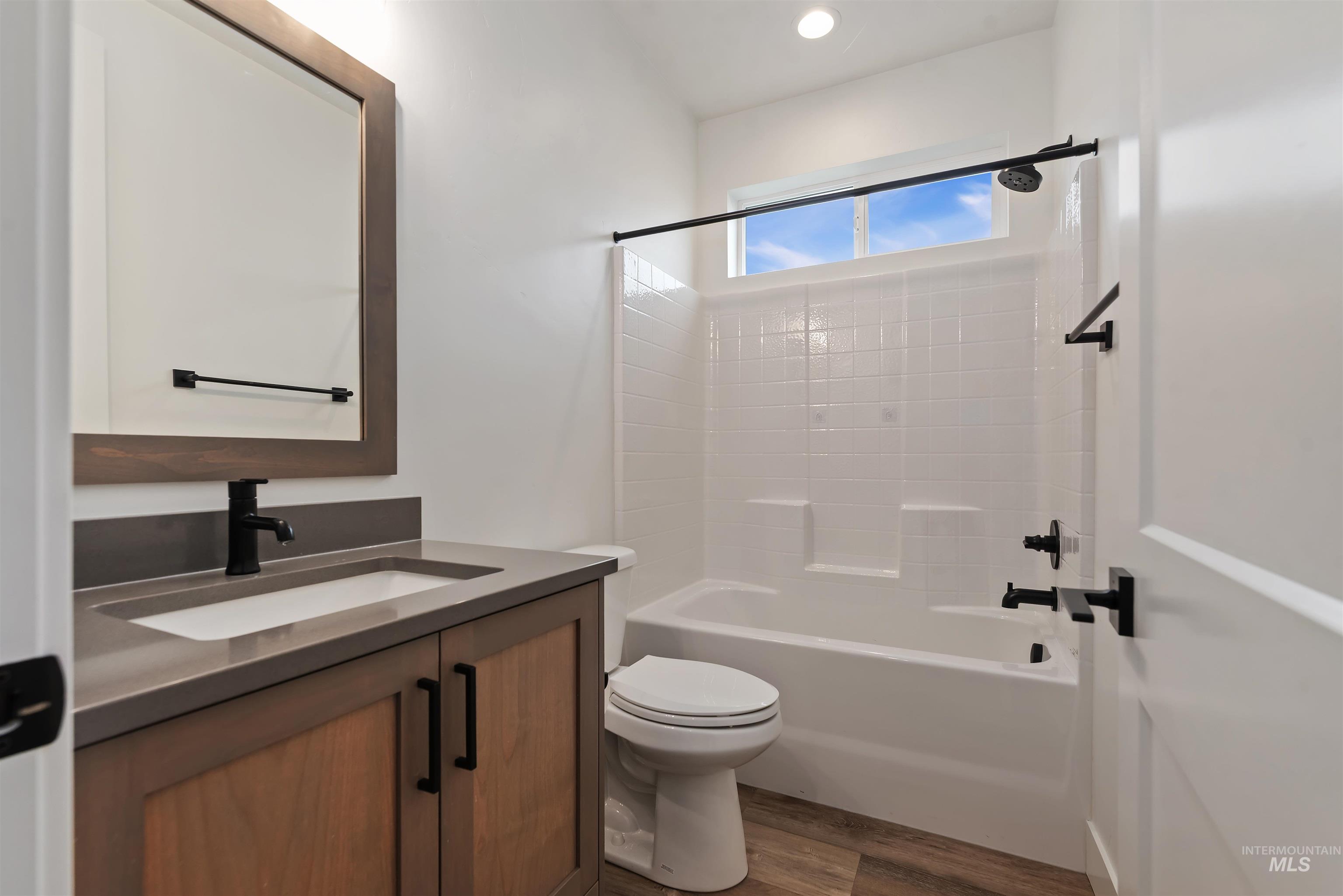 698 N Morning Glory Avenue, Eagle, Idaho 83616-0000, 3 Bedrooms, 2.5 Bathrooms, Residential For Sale, Price $749,900,MLS 98977192