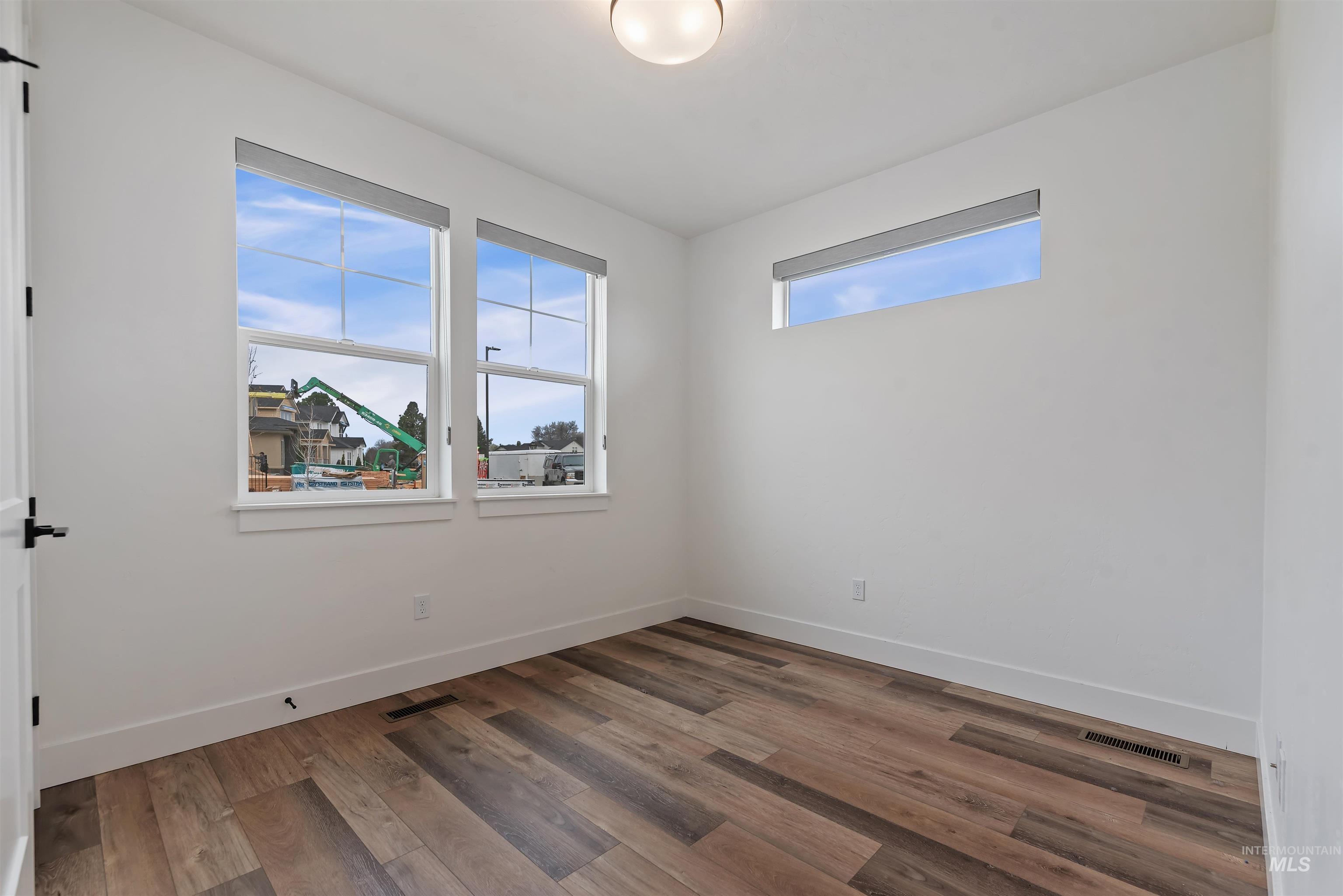 698 N Morning Glory Avenue, Eagle, Idaho 83616-0000, 3 Bedrooms, 2.5 Bathrooms, Residential For Sale, Price $749,900,MLS 98977192