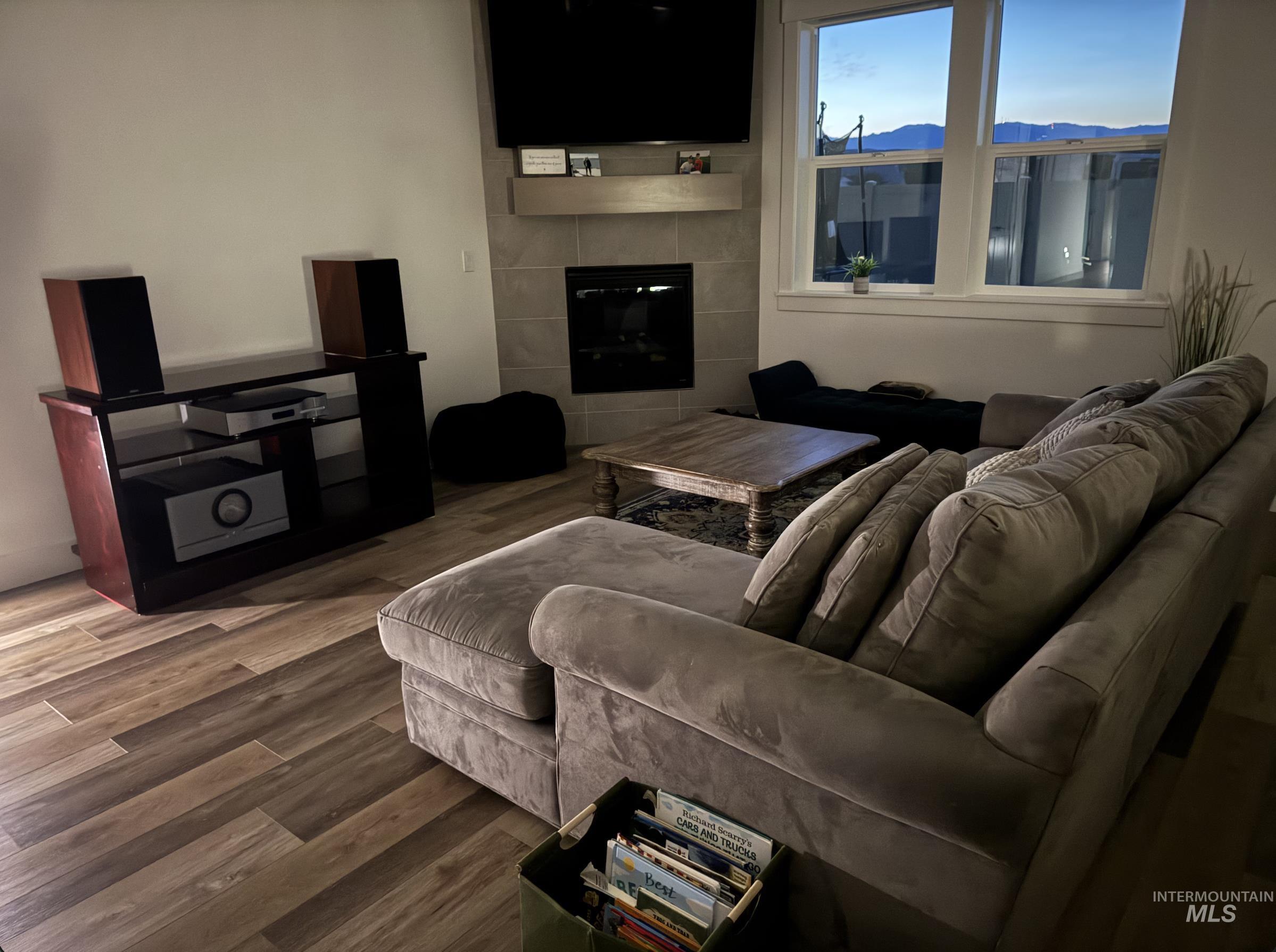 698 N Morning Glory Avenue, Eagle, Idaho 83616-0000, 3 Bedrooms, 2.5 Bathrooms, Residential For Sale, Price $749,900,MLS 98977192