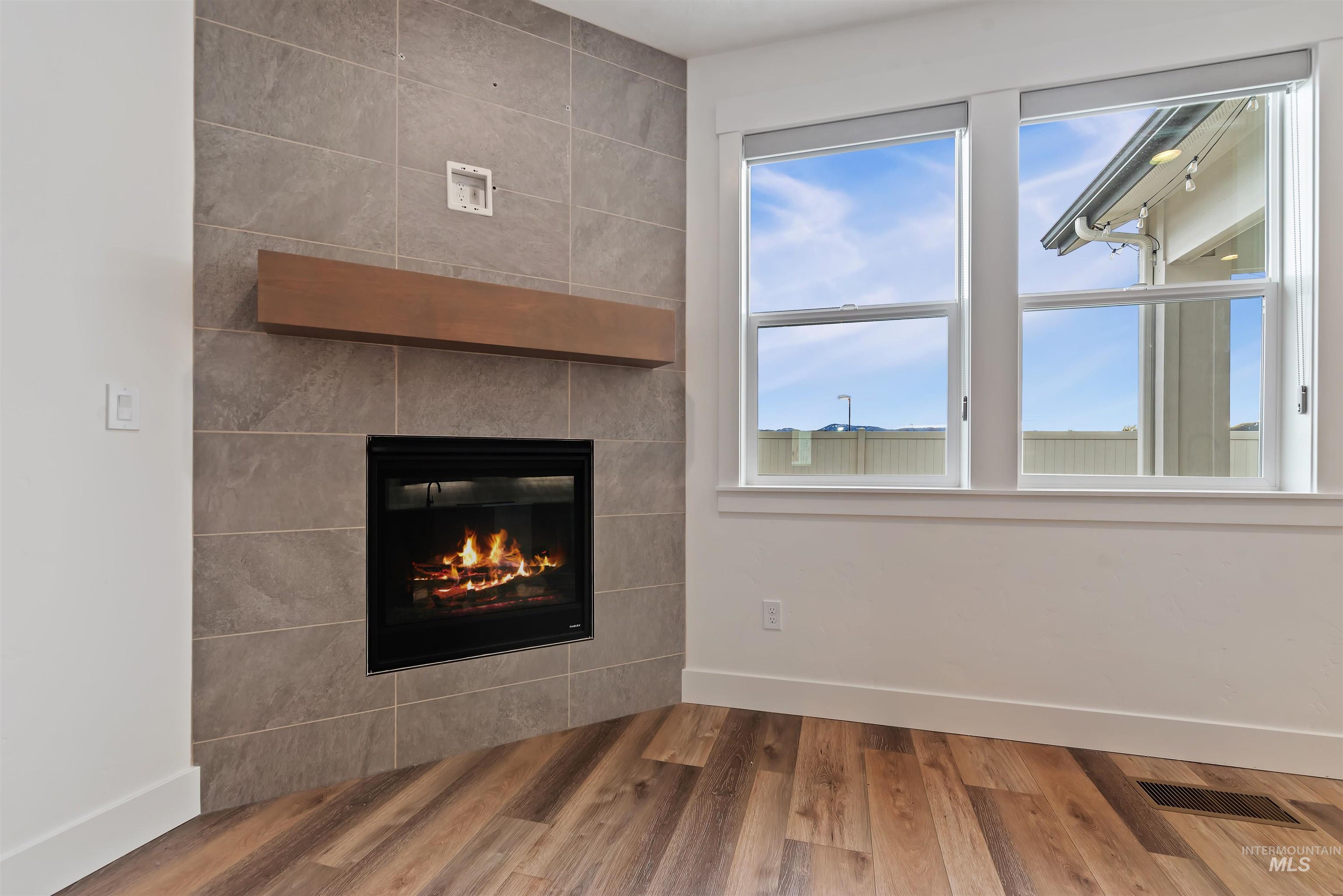 698 N Morning Glory Avenue, Eagle, Idaho 83616-0000, 3 Bedrooms, 2.5 Bathrooms, Residential For Sale, Price $749,900,MLS 98977192