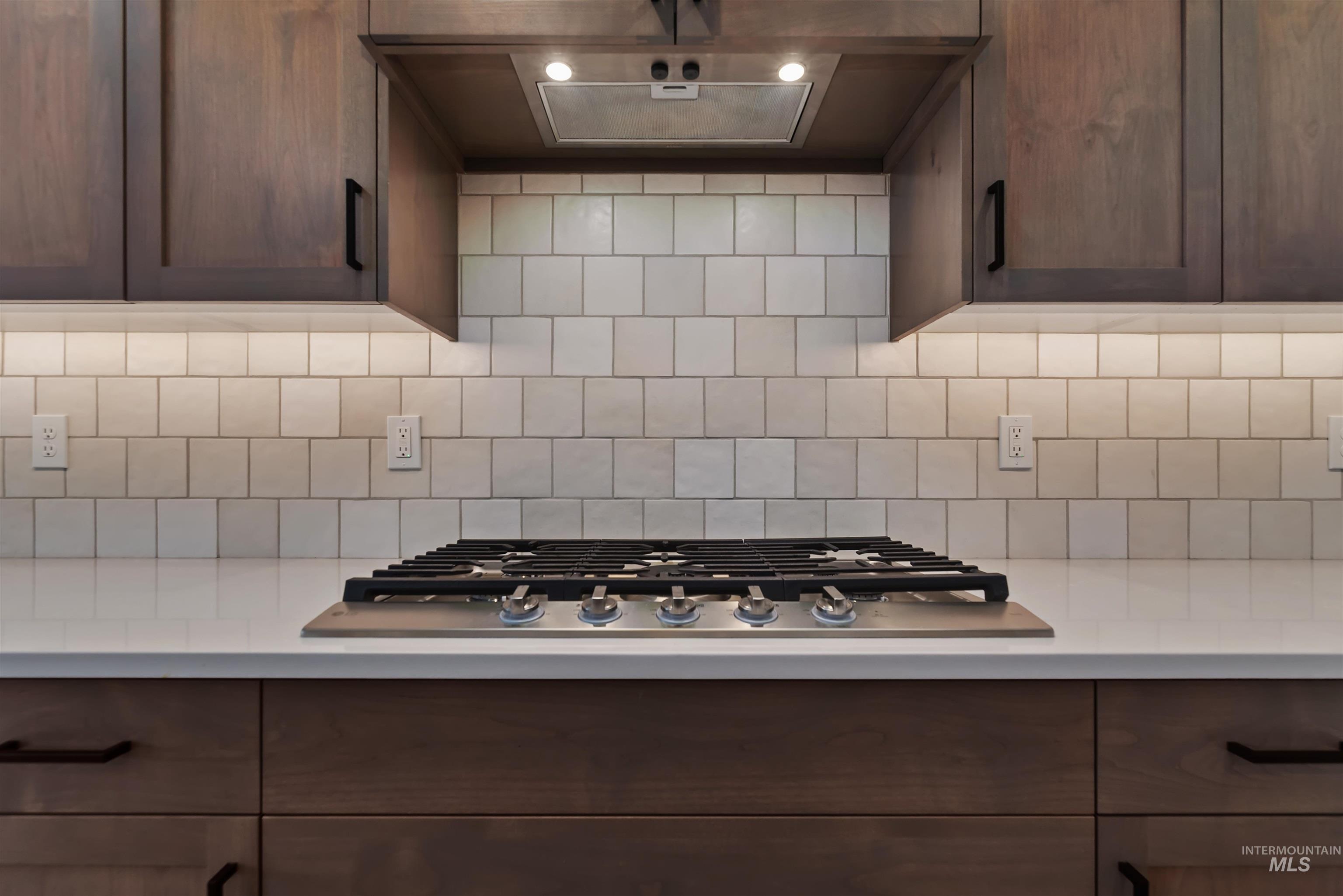 698 N Morning Glory Avenue, Eagle, Idaho 83616-0000, 3 Bedrooms, 2.5 Bathrooms, Residential For Sale, Price $749,900,MLS 98977192