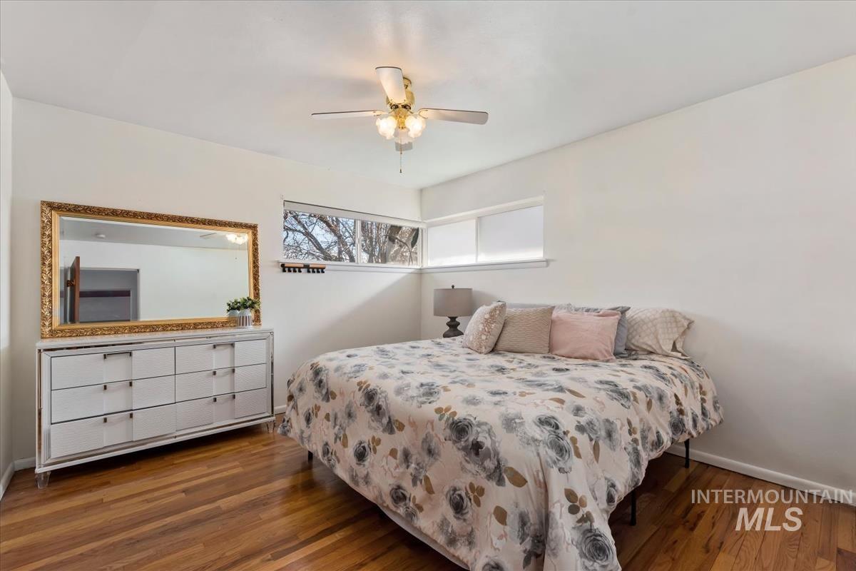 940 N 8th E, Mountain Home, Idaho 83647, 4 Bedrooms, 2 Bathrooms, Residential For Sale, Price $379,900,MLS 98977194