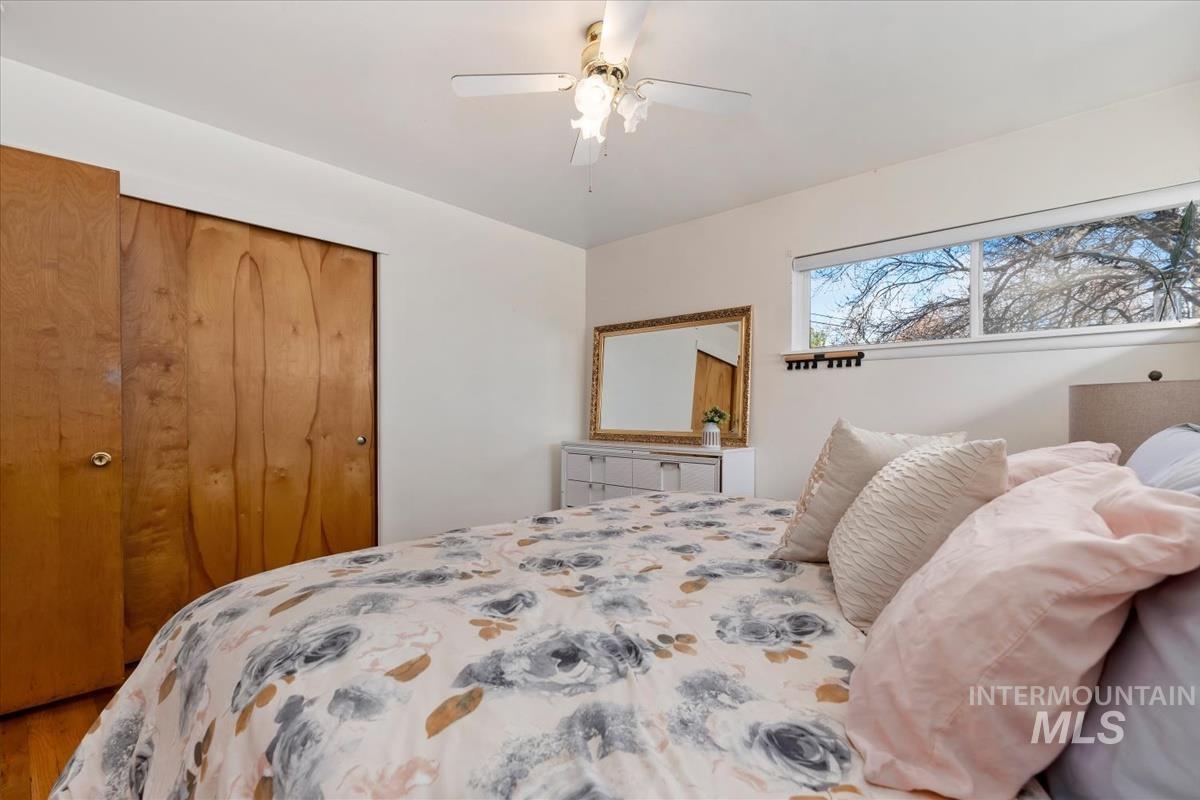 940 N 8th E, Mountain Home, Idaho 83647, 4 Bedrooms, 2 Bathrooms, Residential For Sale, Price $379,900,MLS 98977194