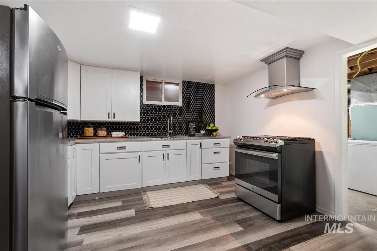 940 N 8th E, Mountain Home, Idaho 83647, 4 Bedrooms, 2 Bathrooms, Residential For Sale, Price $379,900,MLS 98977194