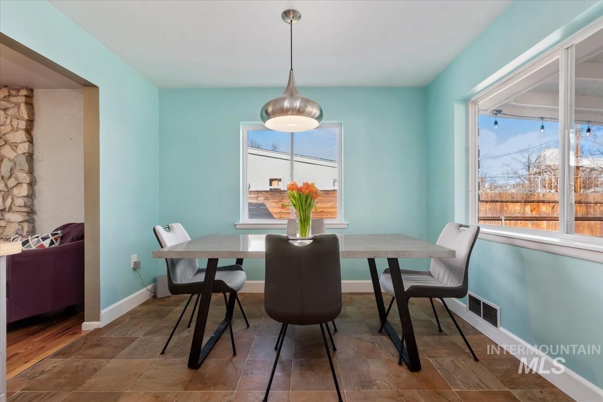 940 N 8th E, Mountain Home, Idaho 83647, 4 Bedrooms, 2 Bathrooms, Residential For Sale, Price $379,900,MLS 98977194