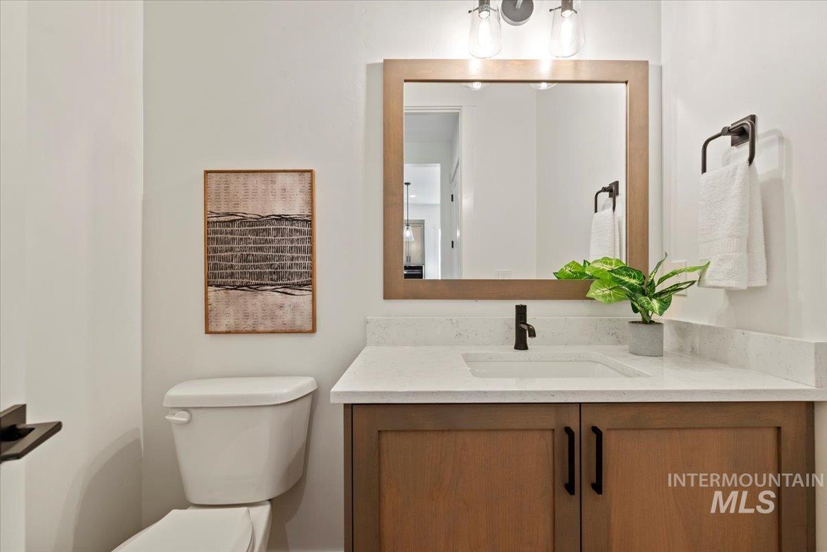 2343 E Monhegan Drive, Eagle, Idaho 83616, 3 Bedrooms, 2.5 Bathrooms, Residential For Sale, Price $675,900,MLS 98977195