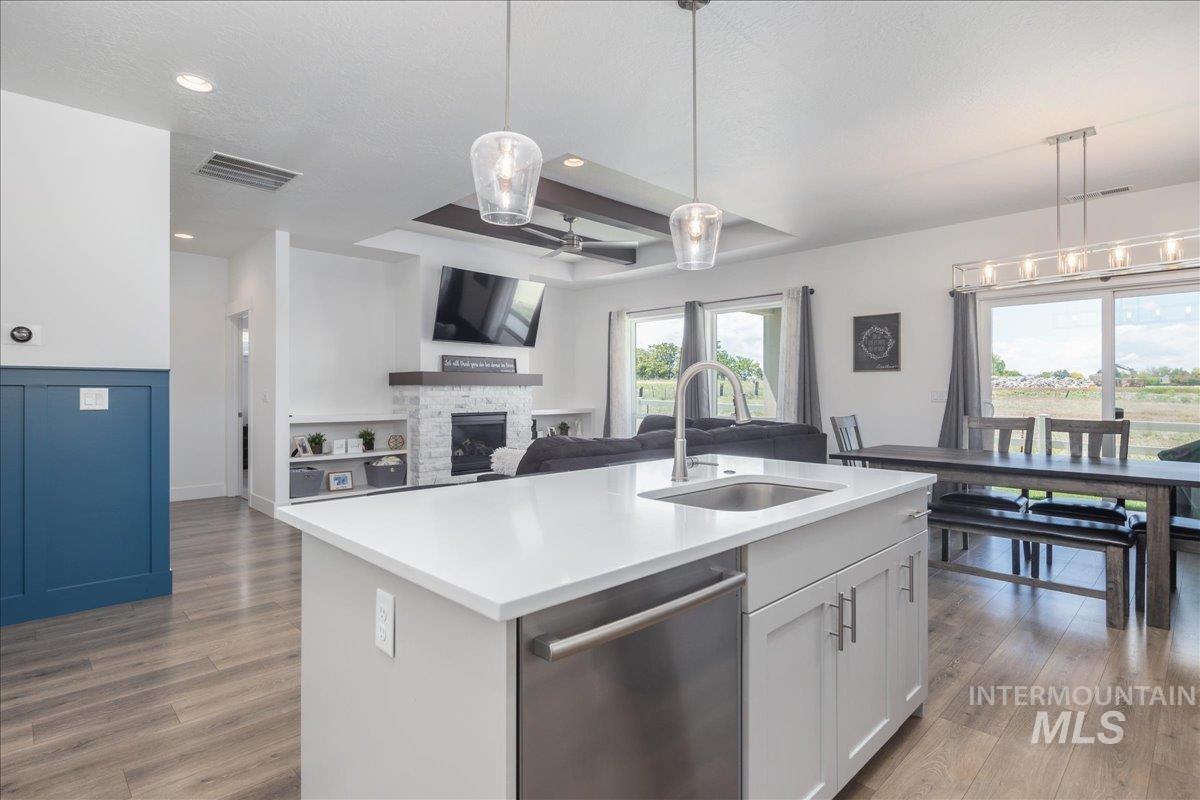 3705 S Julianite, Nampa, Idaho 83686, 3 Bedrooms, 2 Bathrooms, Residential For Sale, Price $519,000,MLS 98977196