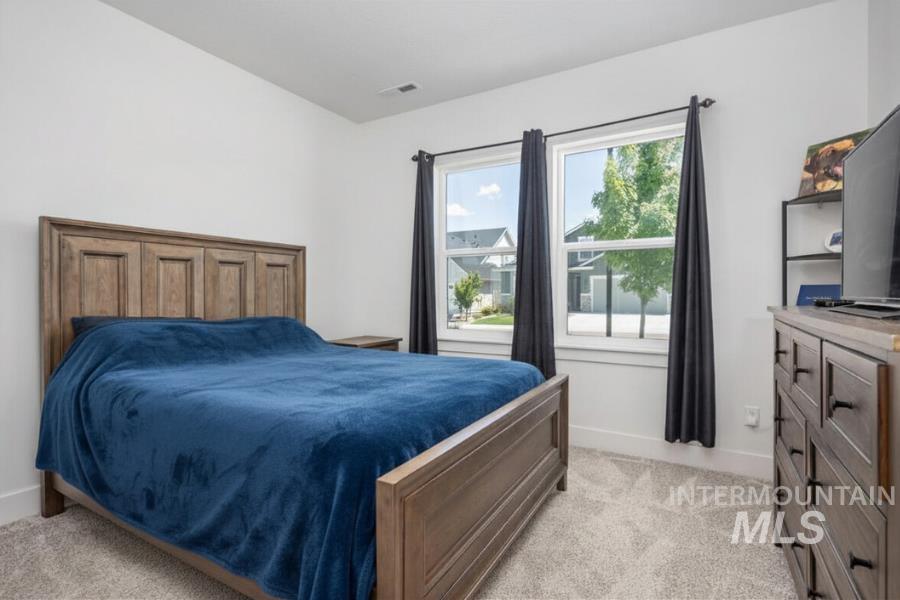 3705 S Julianite, Nampa, Idaho 83686, 3 Bedrooms, 2 Bathrooms, Residential For Sale, Price $519,000,MLS 98977196