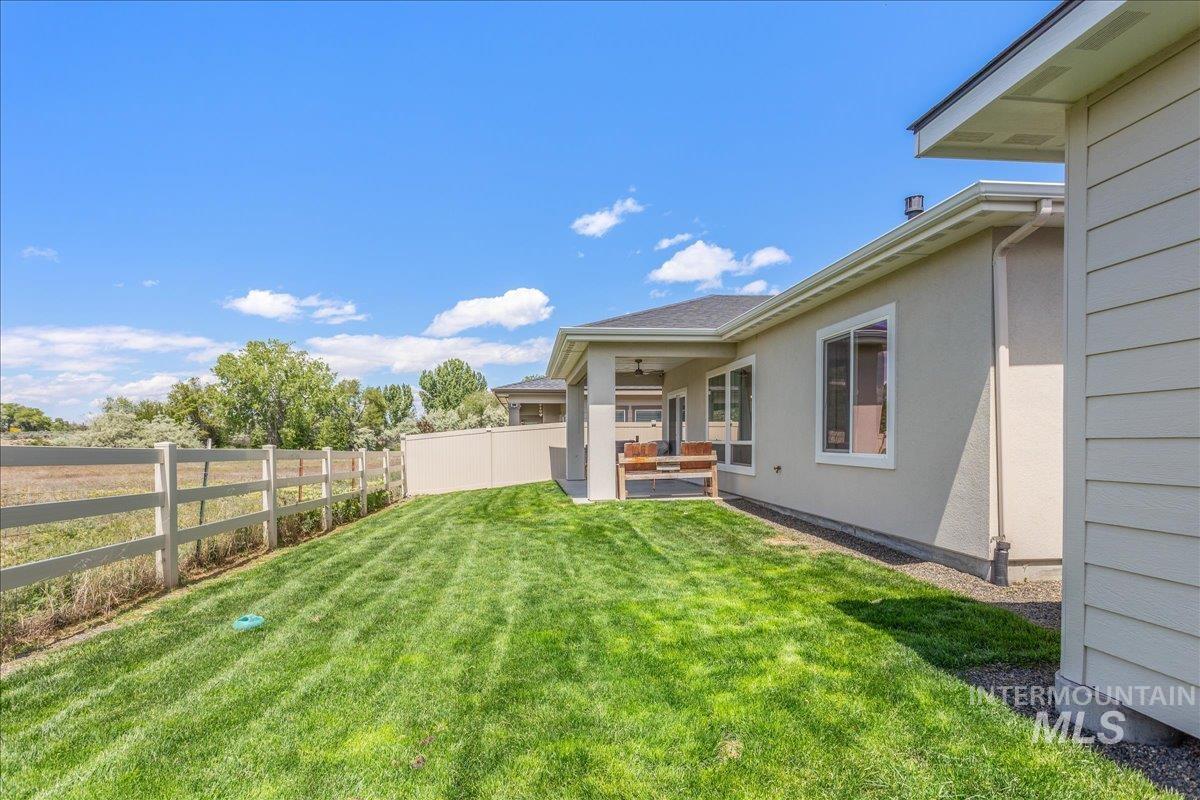 3705 S Julianite, Nampa, Idaho 83686, 3 Bedrooms, 2 Bathrooms, Residential For Sale, Price $519,000,MLS 98977196