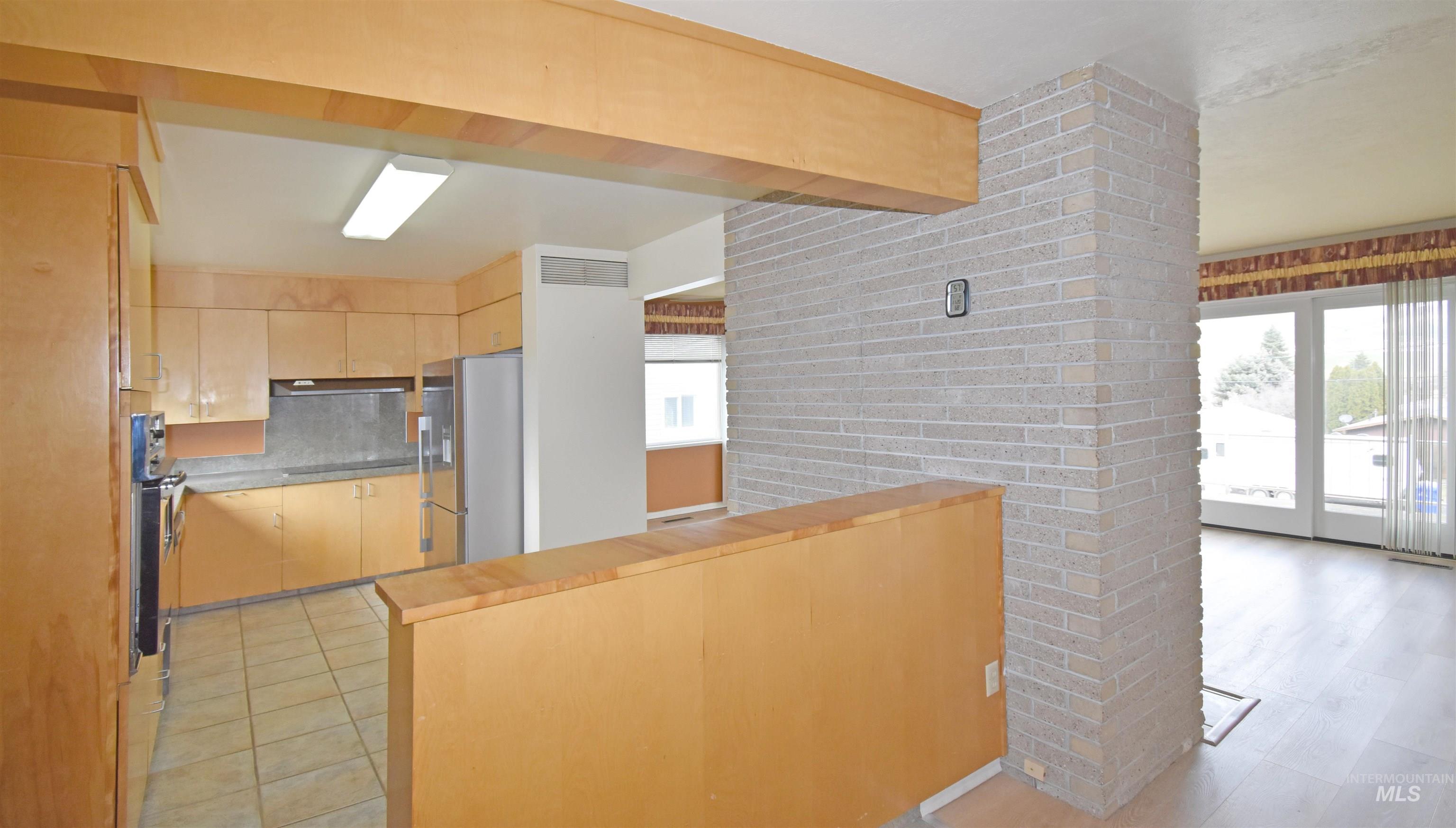 2311 14th Avenue, Lewiston, Idaho 83501, 3 Bedrooms, 2 Bathrooms, Residential For Sale, Price $330,000, 98977197