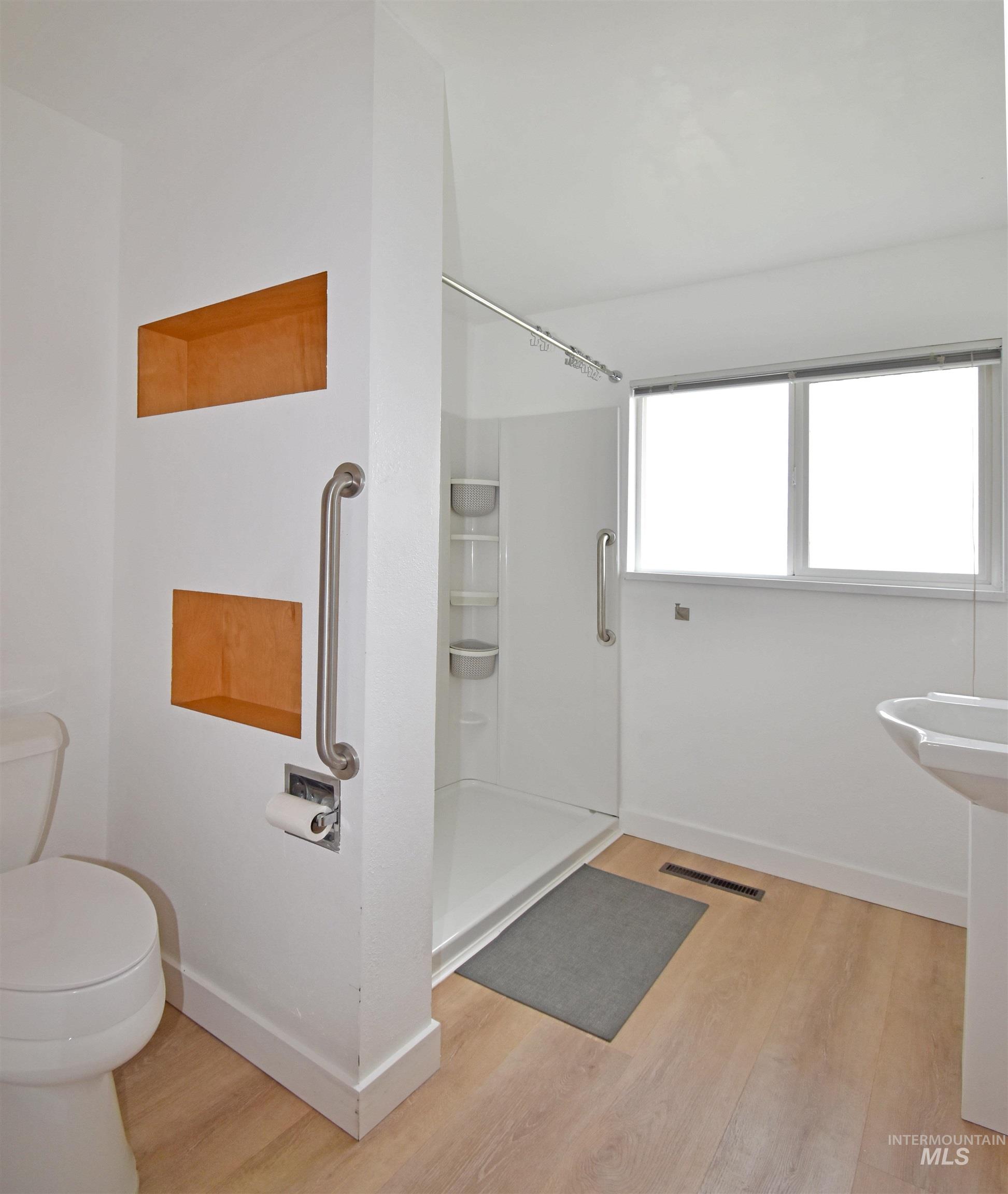 2311 14th Avenue, Lewiston, Idaho 83501, 3 Bedrooms, 2 Bathrooms, Residential For Sale, Price $330,000, 98977197