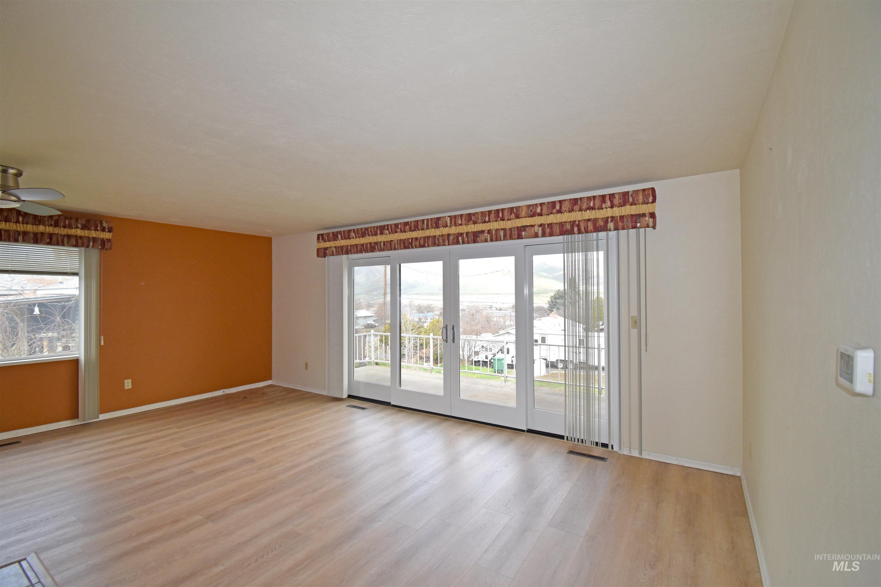 2311 14th Avenue, Lewiston, Idaho 83501, 3 Bedrooms, 2 Bathrooms, Residential For Sale, Price $330,000, 98977197