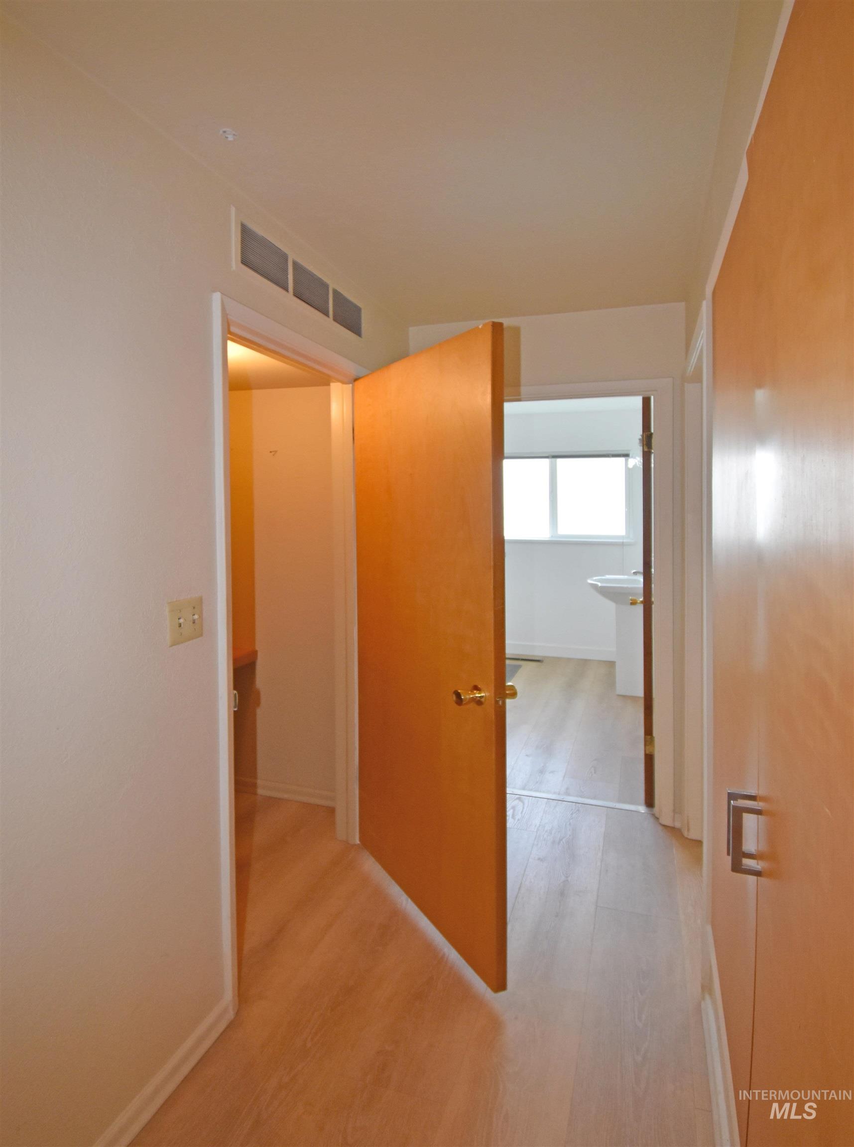 2311 14th Avenue, Lewiston, Idaho 83501, 3 Bedrooms, 2 Bathrooms, Residential For Sale, Price $330,000, 98977197