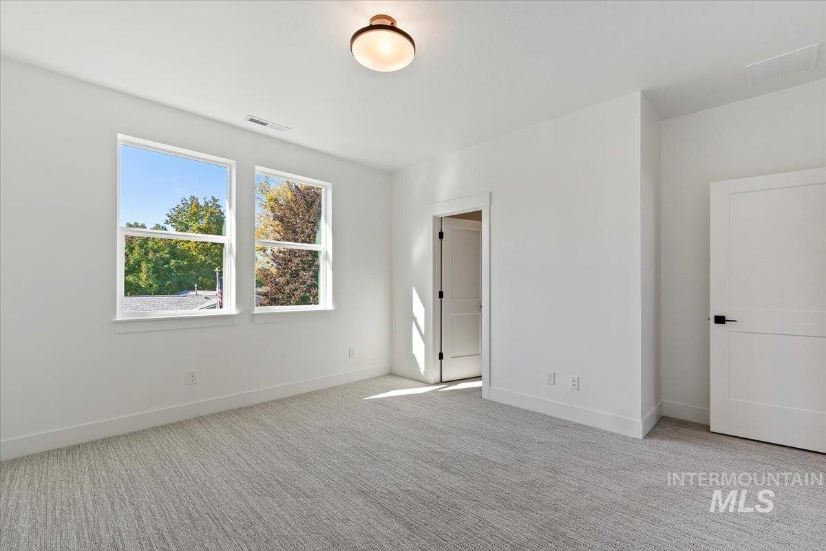 468 N Plainfield Ave, Eagle, Idaho 83616, 5 Bedrooms, 3.5 Bathrooms, Residential For Sale, Price $899,900,MLS 98977198