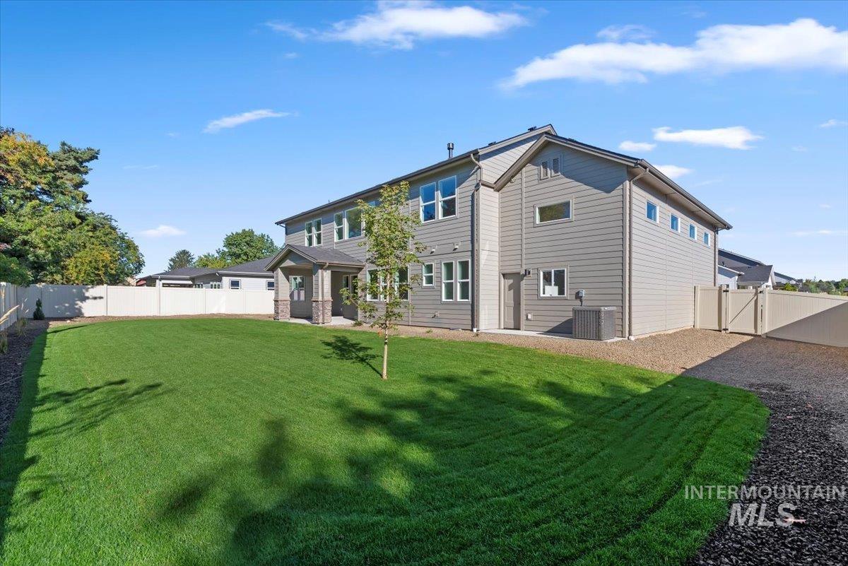 468 N Plainfield Ave, Eagle, Idaho 83616, 5 Bedrooms, 3.5 Bathrooms, Residential For Sale, Price $899,900,MLS 98977198