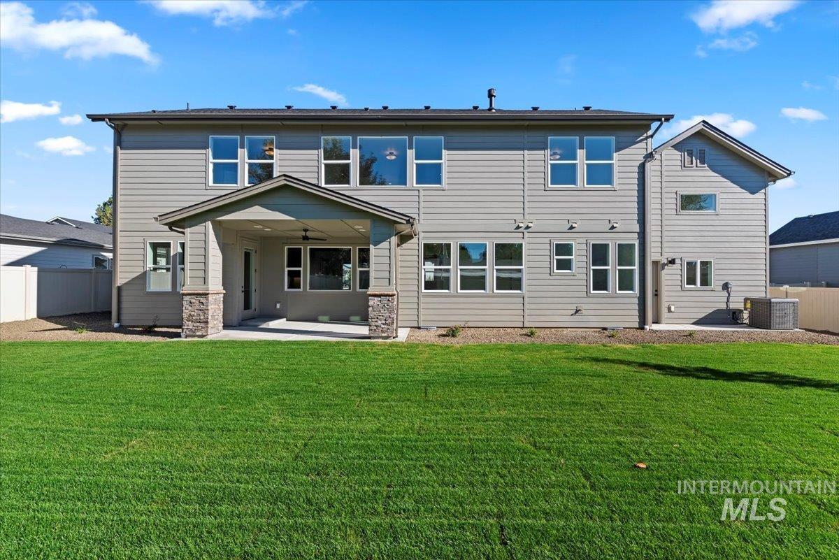 468 N Plainfield Ave, Eagle, Idaho 83616, 5 Bedrooms, 3.5 Bathrooms, Residential For Sale, Price $899,900,MLS 98977198